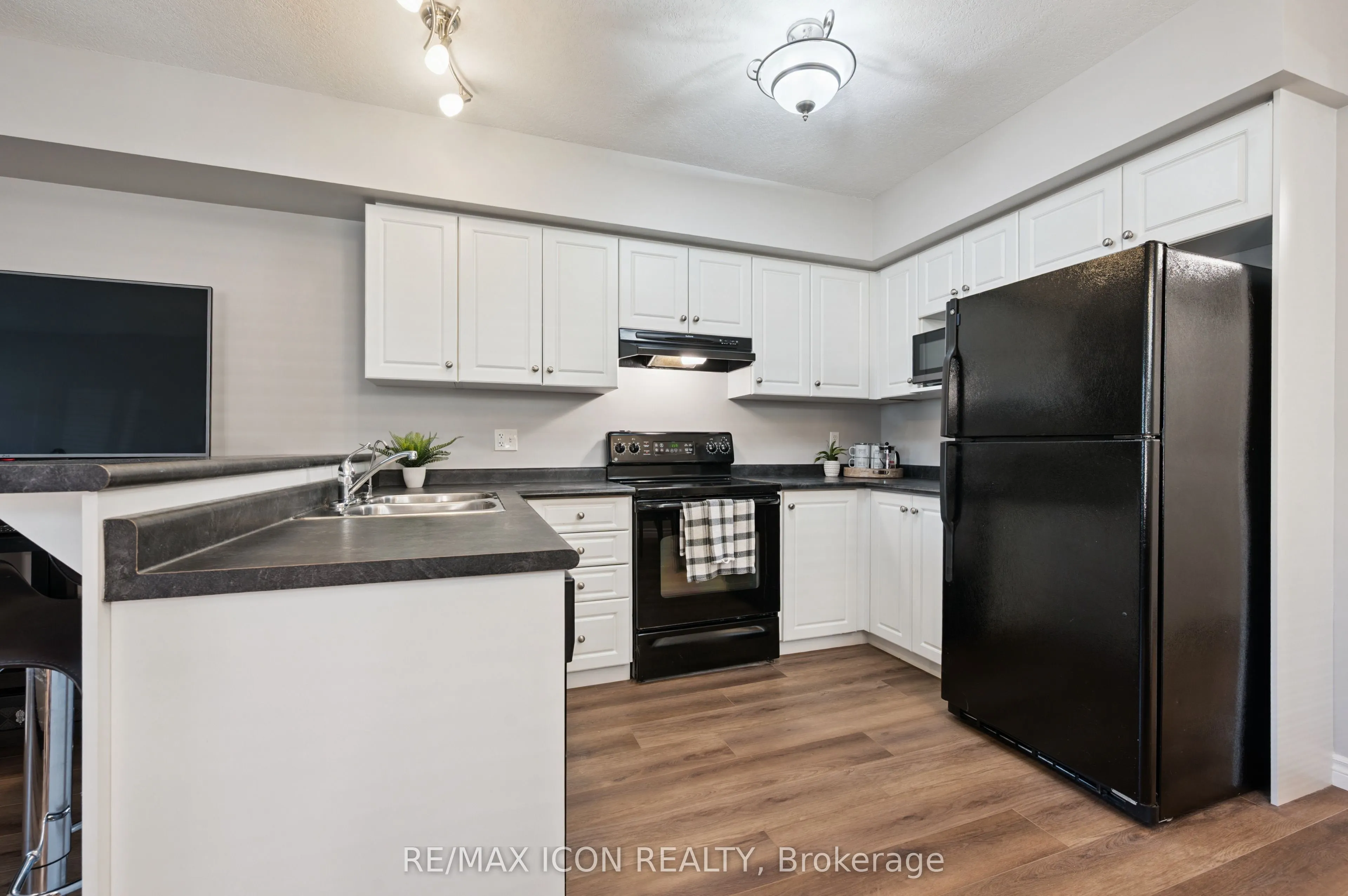 50 Howe Drive, #9D