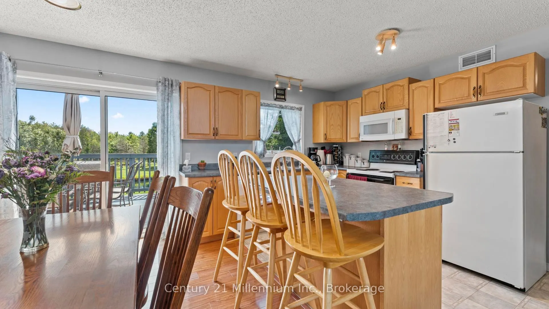 9849 Wellington Rd 3