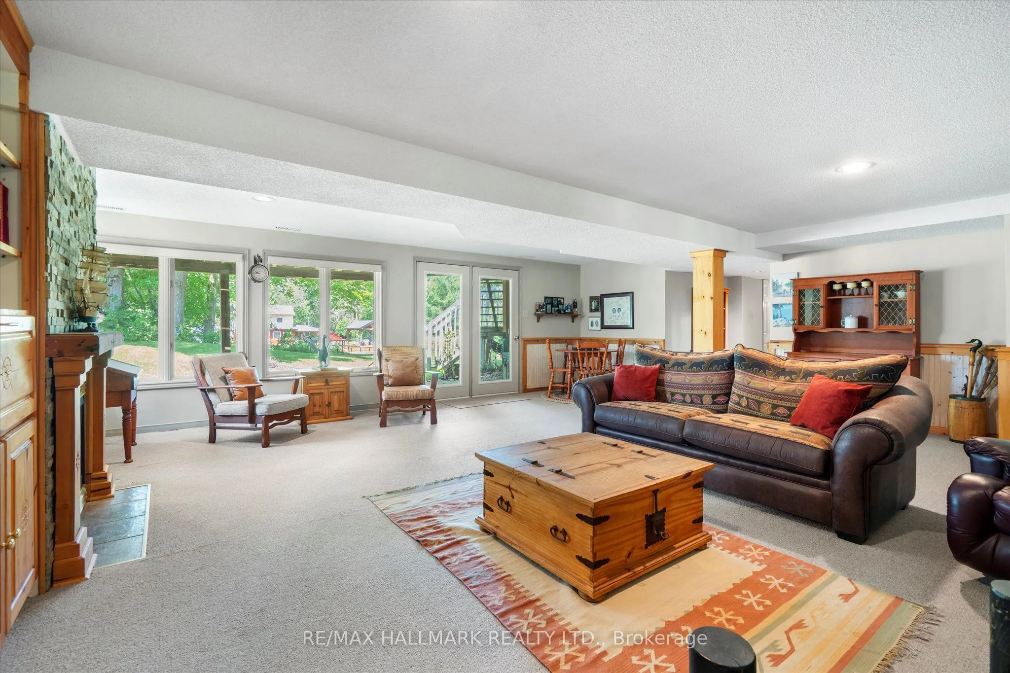 6 Evans Drive