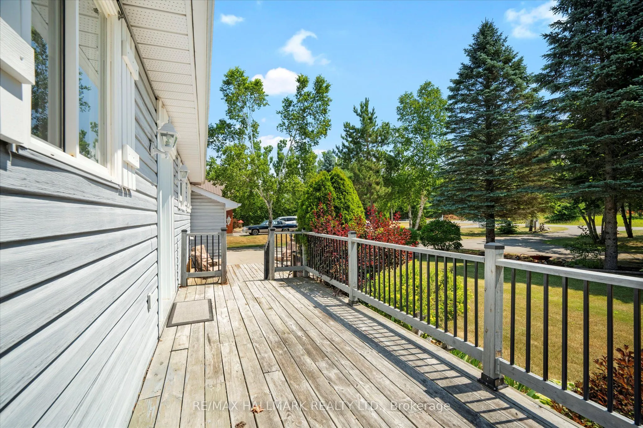 6 Evans Drive