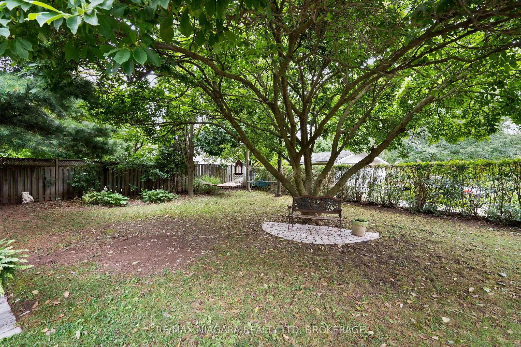 3416 Sheppard Crescent