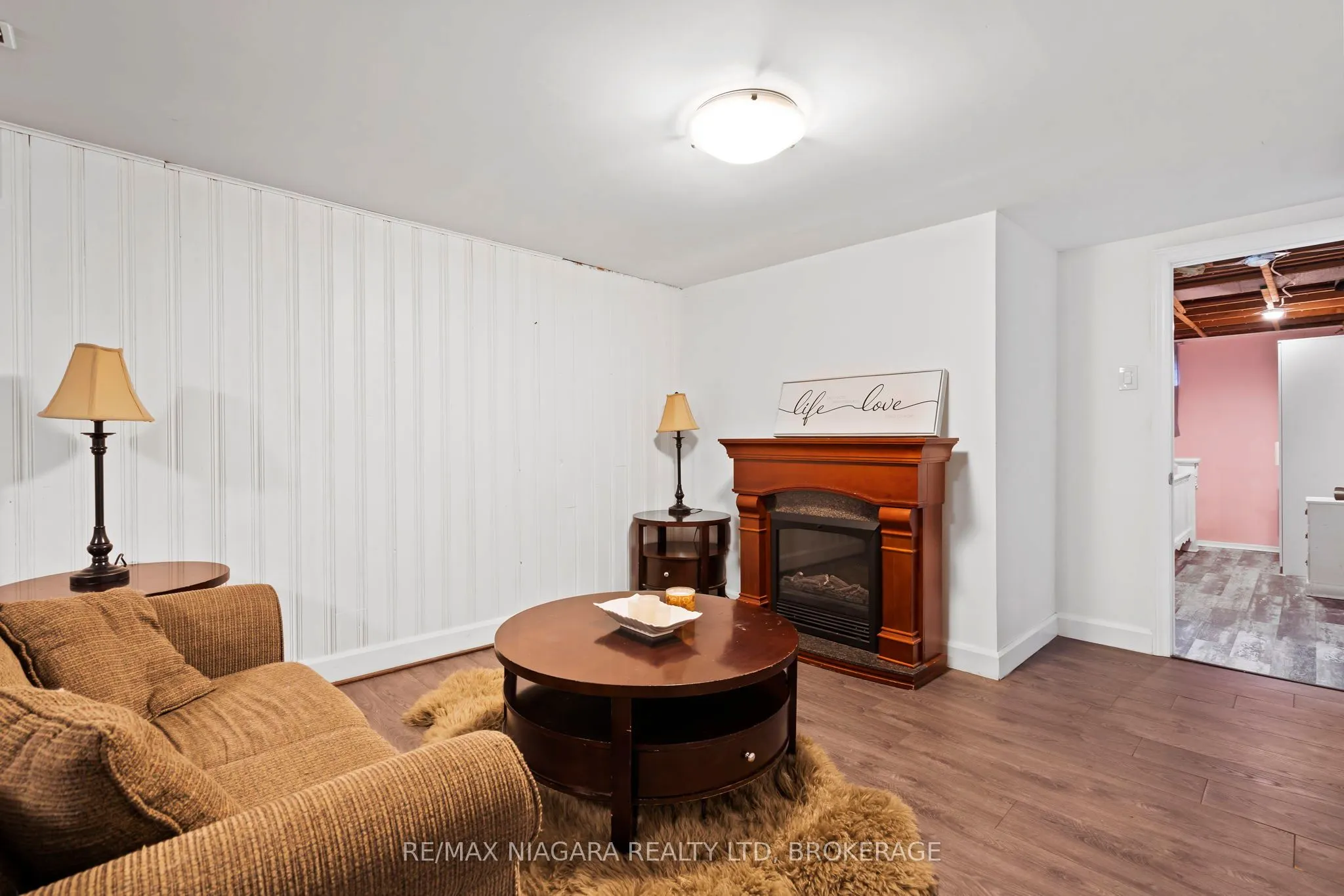 3416 Sheppard Crescent