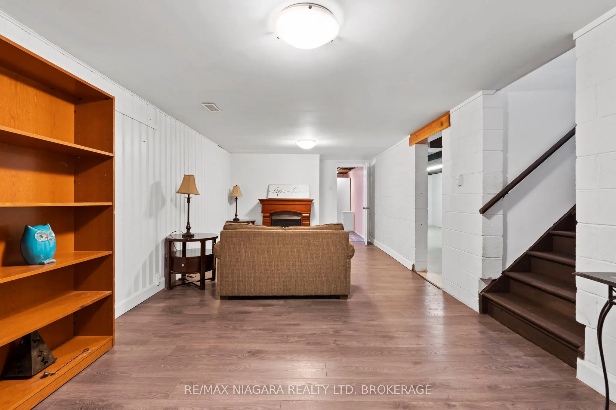 3416 Sheppard Crescent