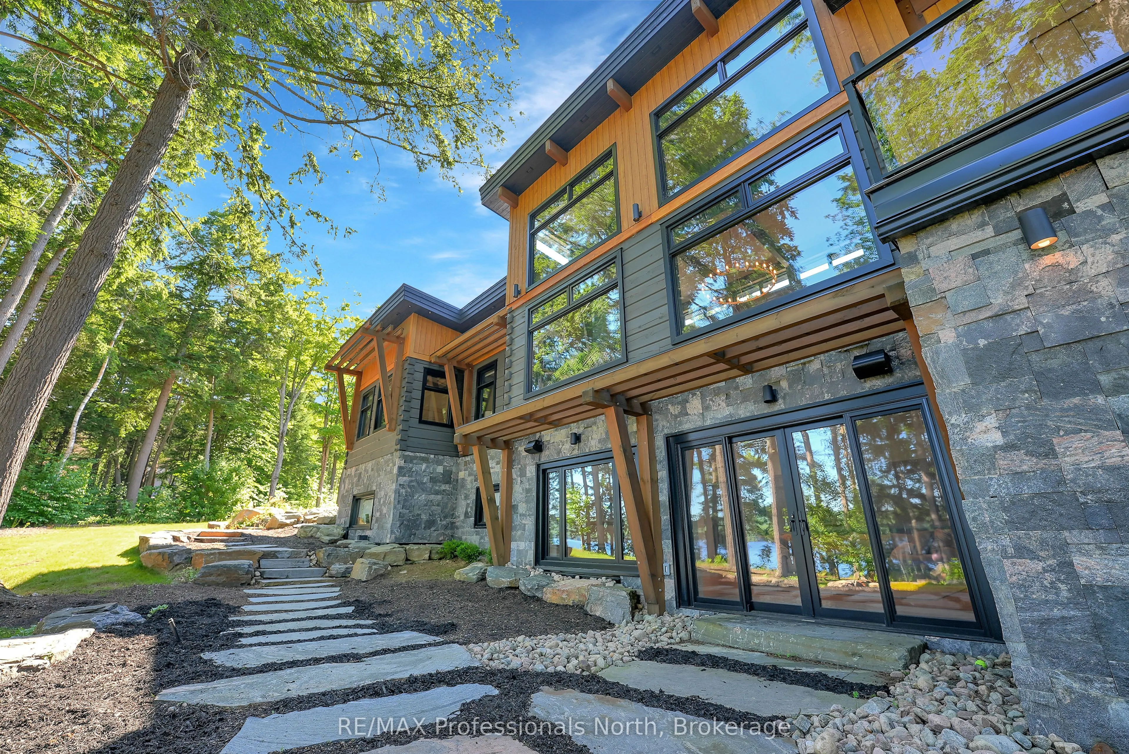 1046 Lone Wolf Crescent