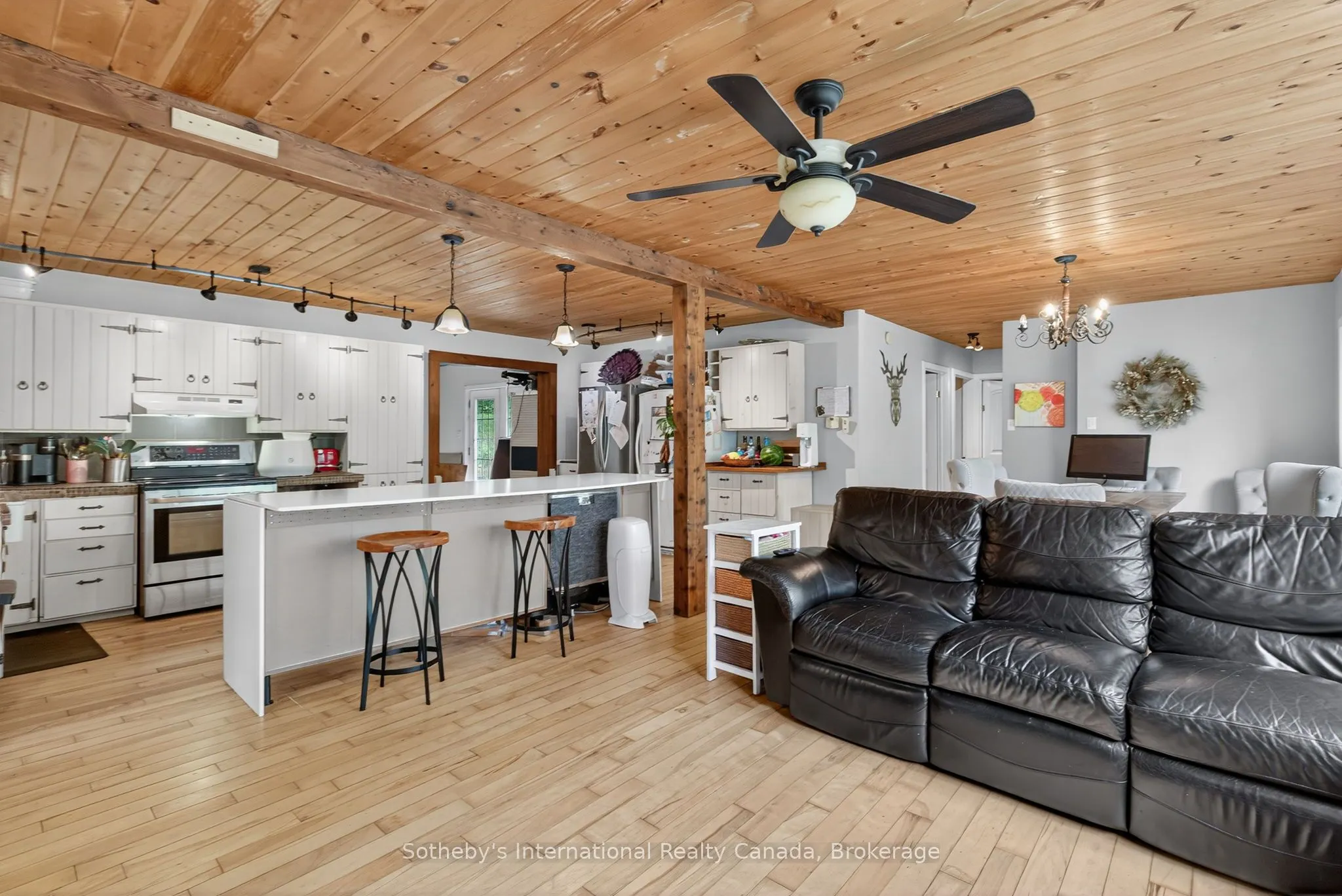 1132 Limberlost Road