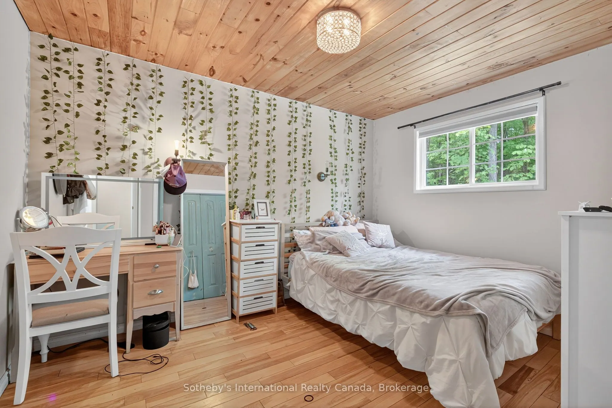 1132 Limberlost Road