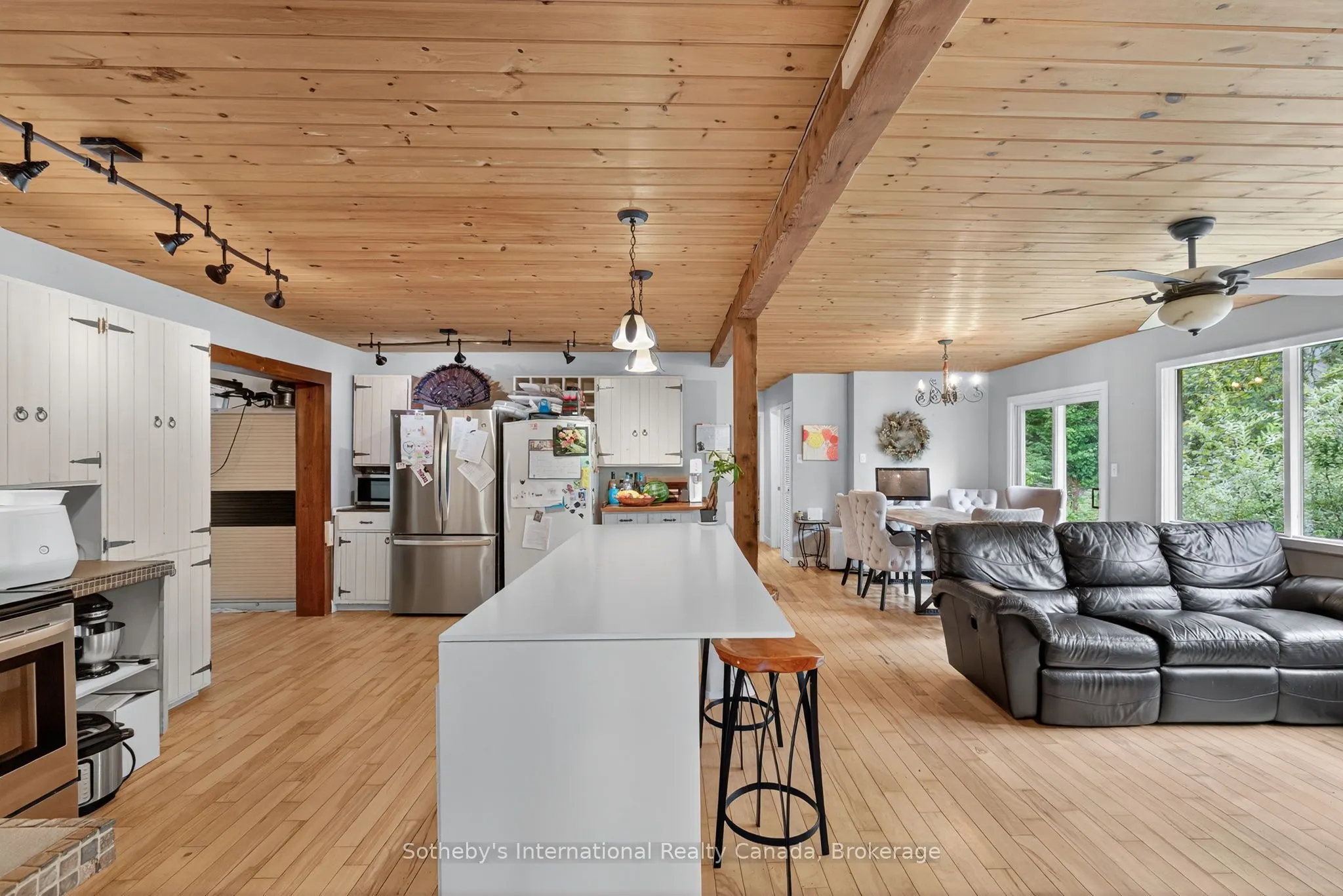 1132 Limberlost Road
