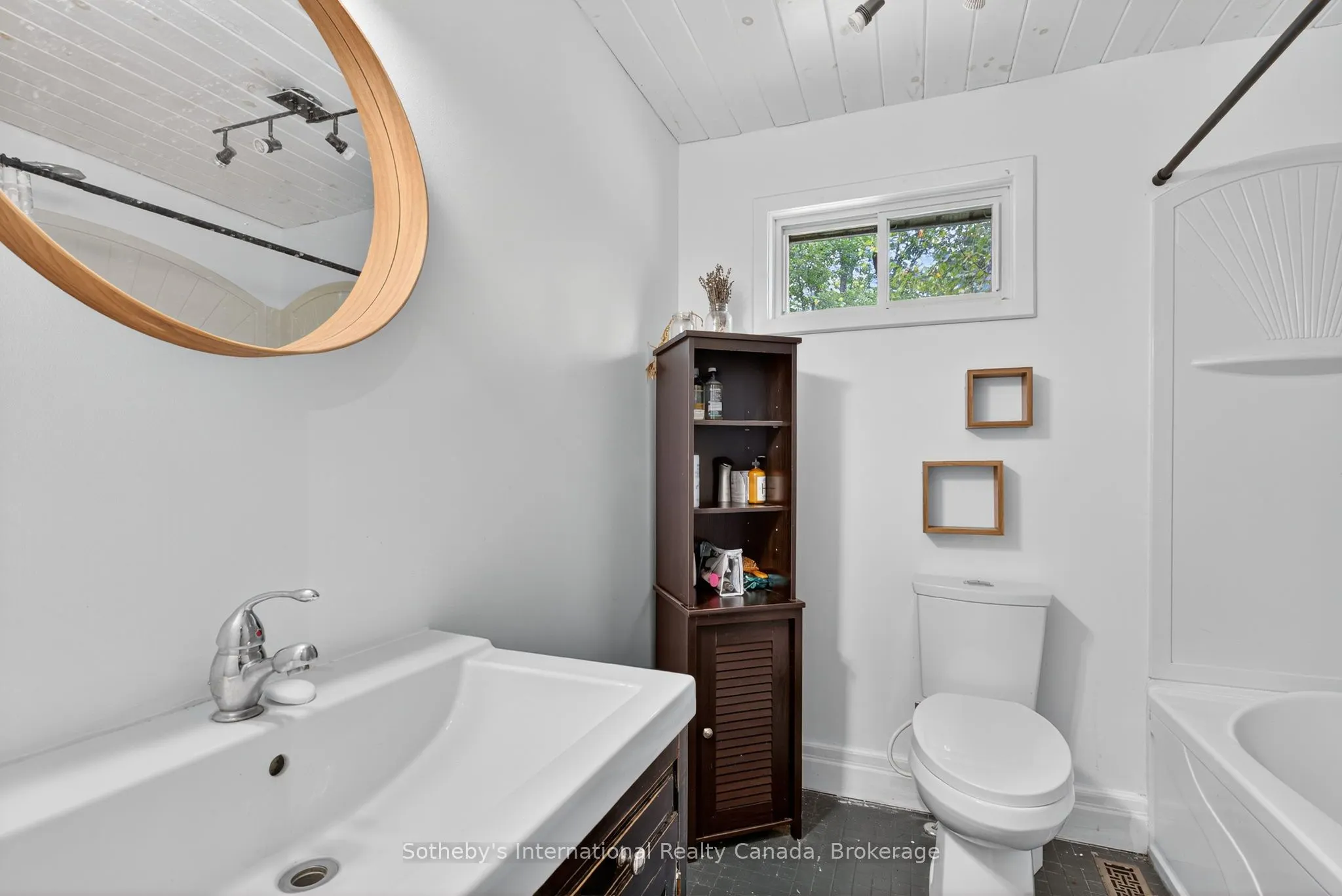 1132 Limberlost Road
