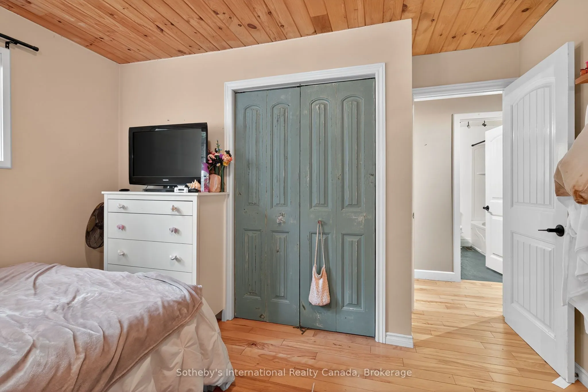 1132 Limberlost Road