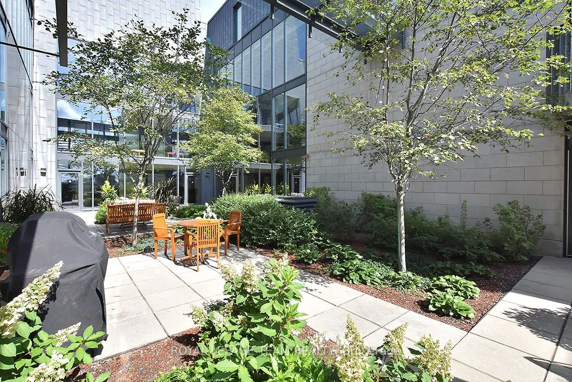 700 SUSSEX Drive, #410