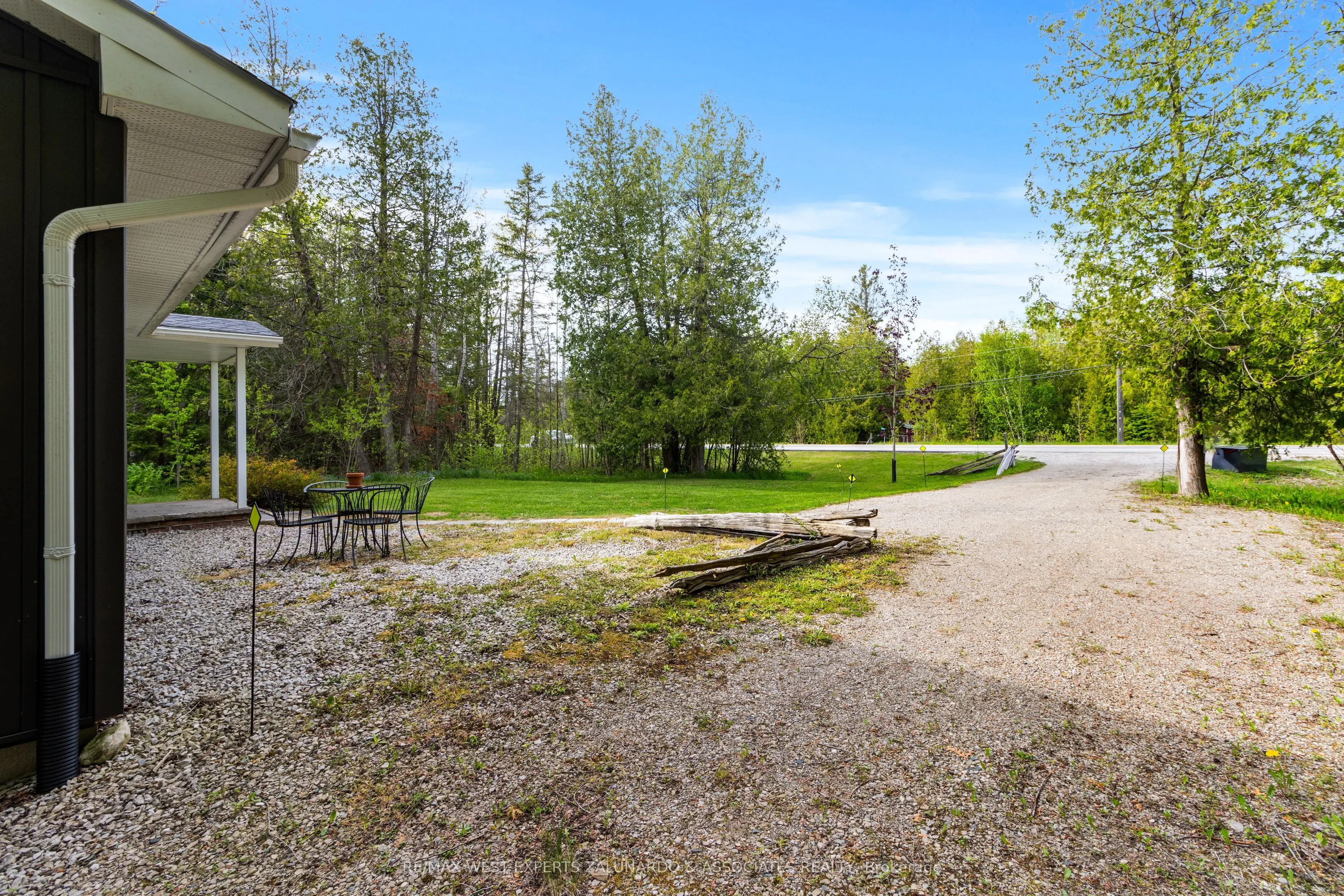7221 Highway 6 Road