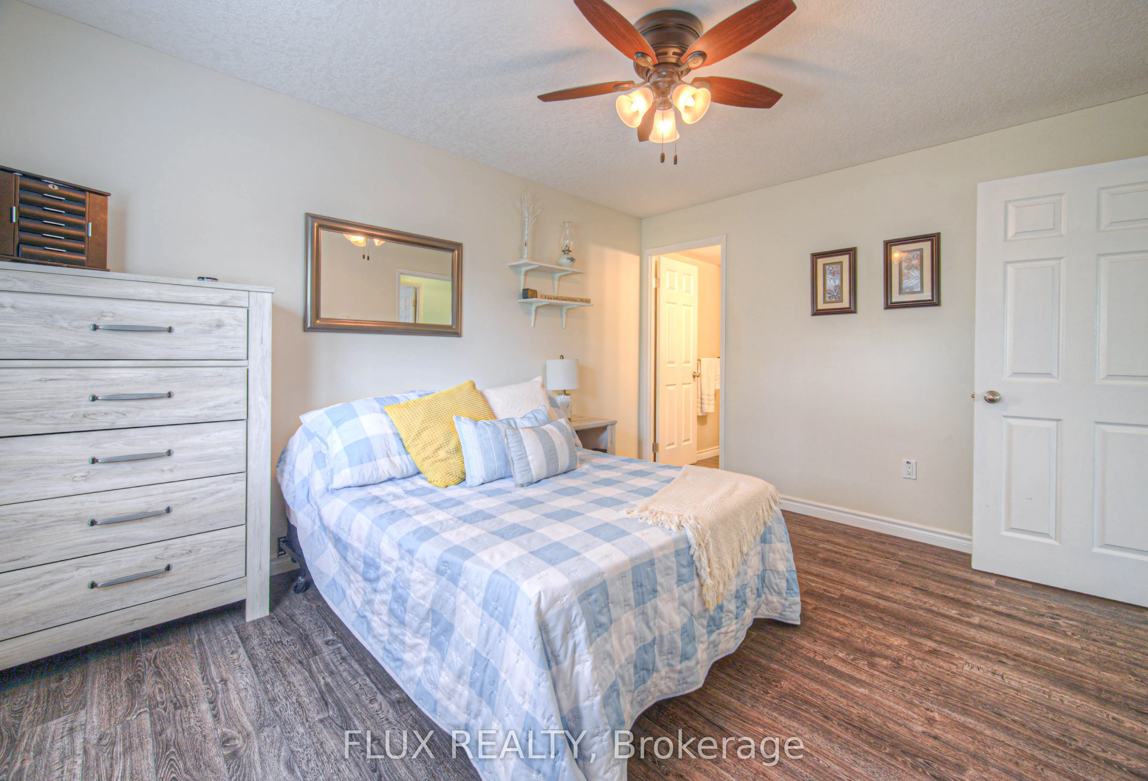 50 Gibson Street, #301