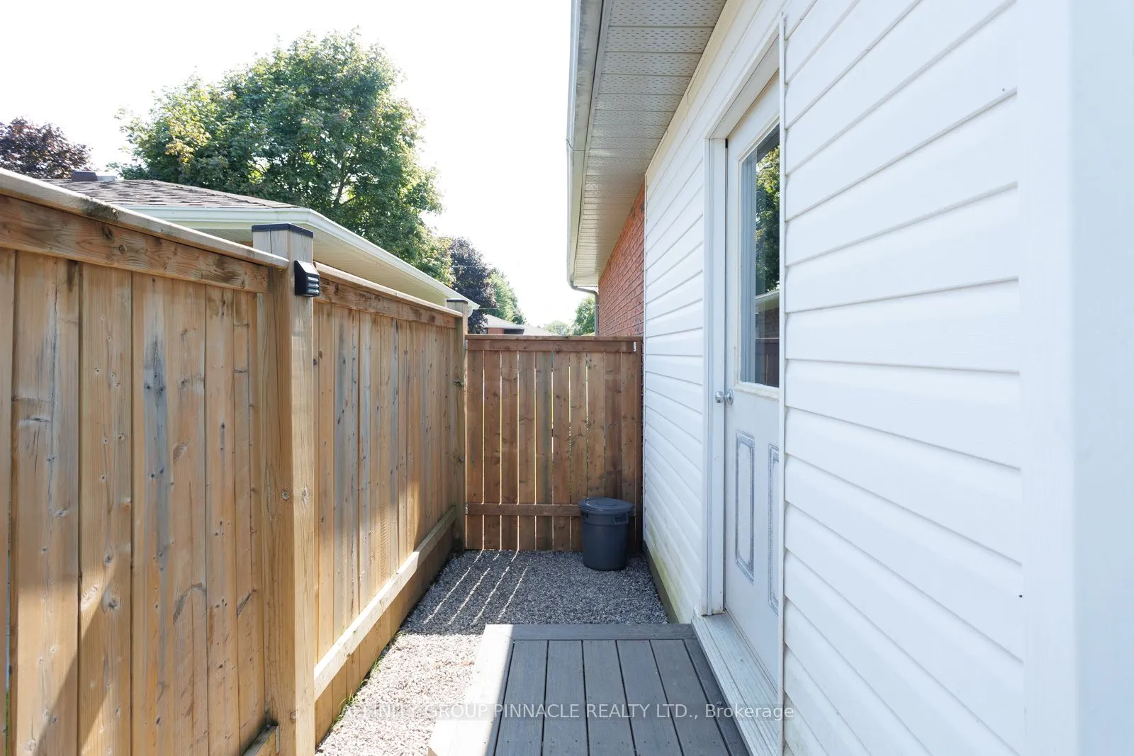 53 Madill Crescent