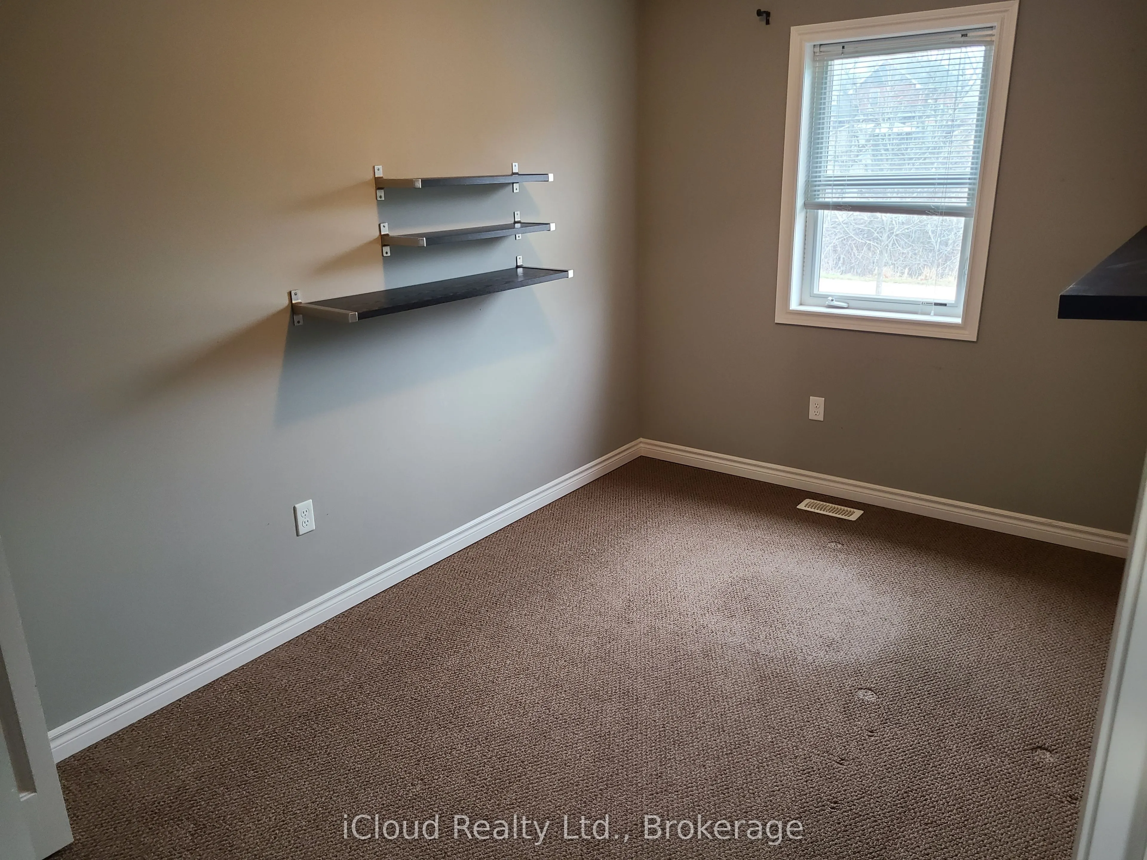 535 Margaret Street, #24