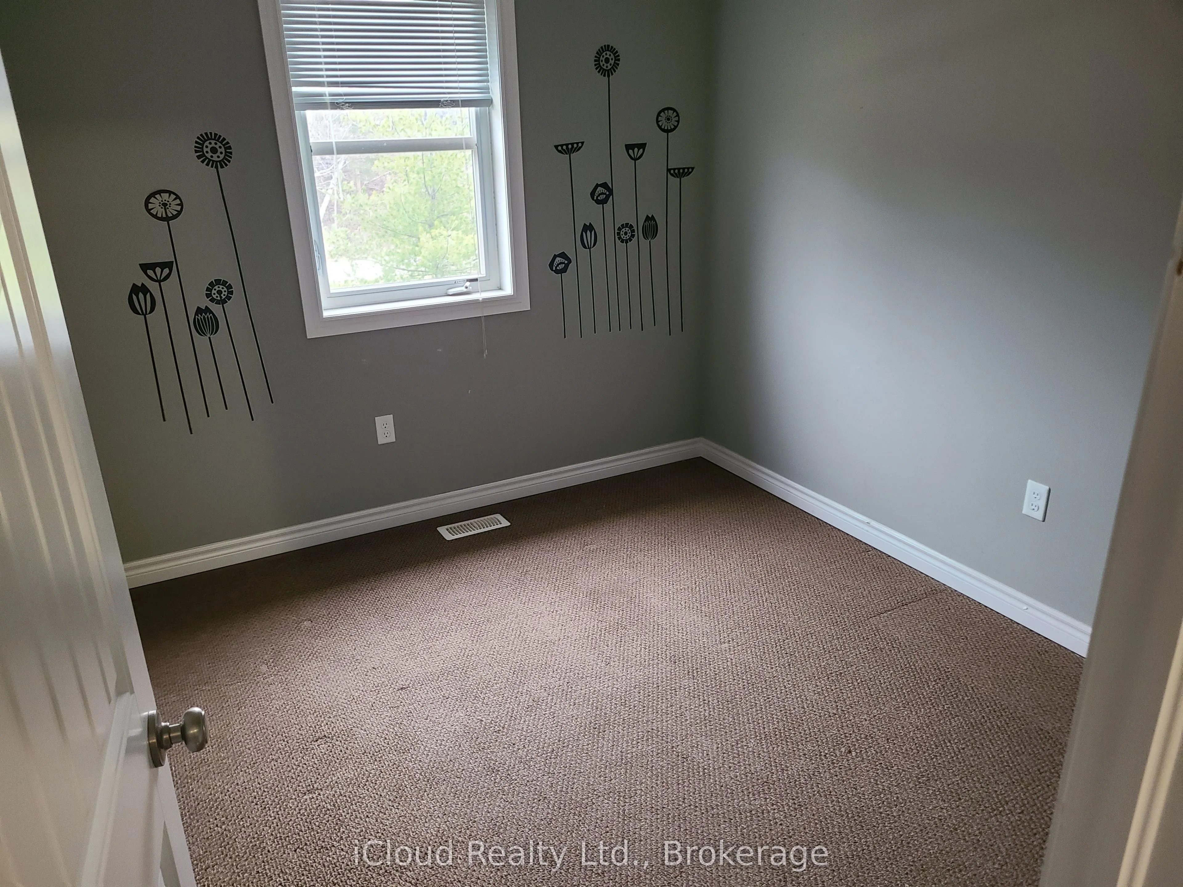 535 Margaret Street, #24