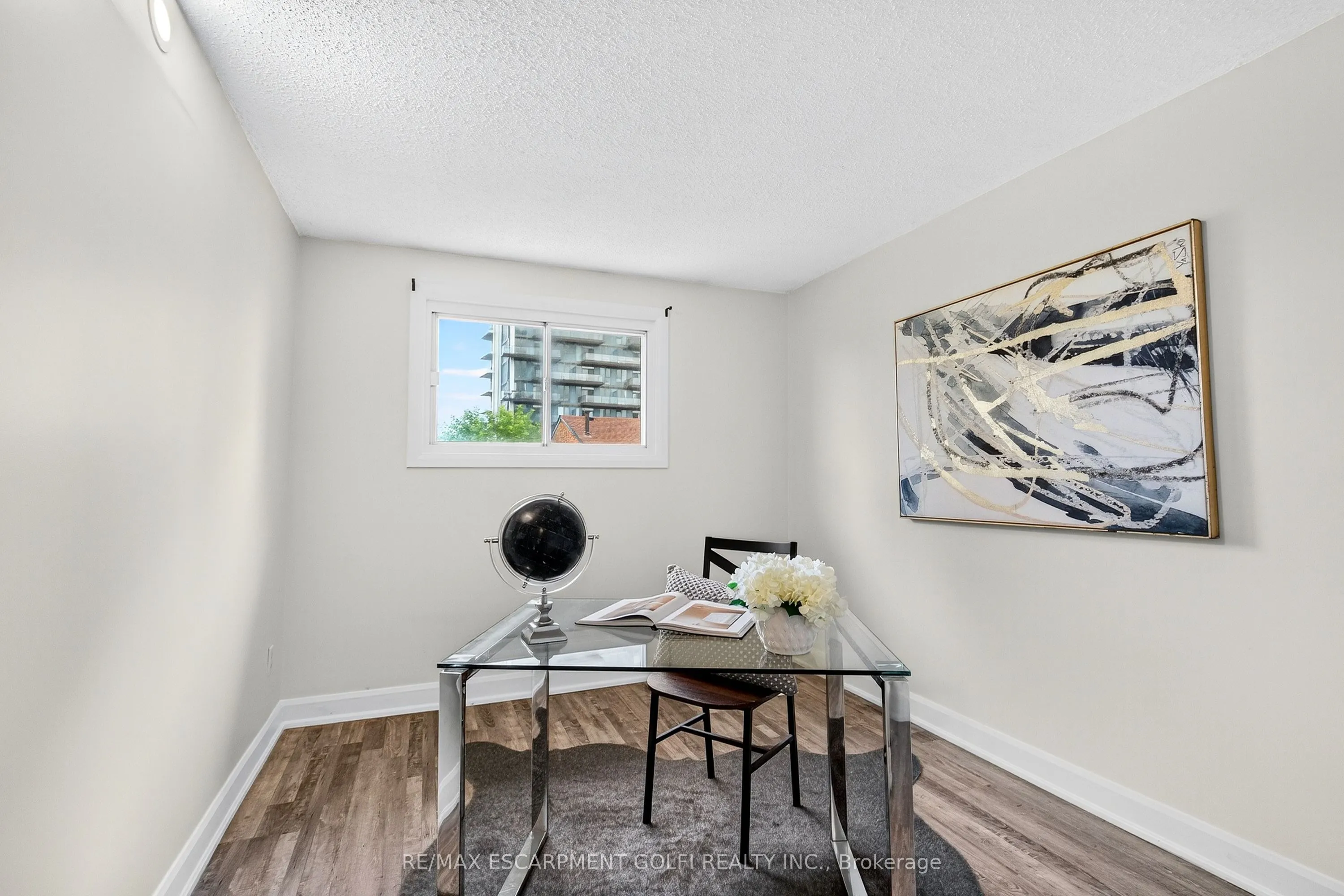 75 Berkindale Drive, #95