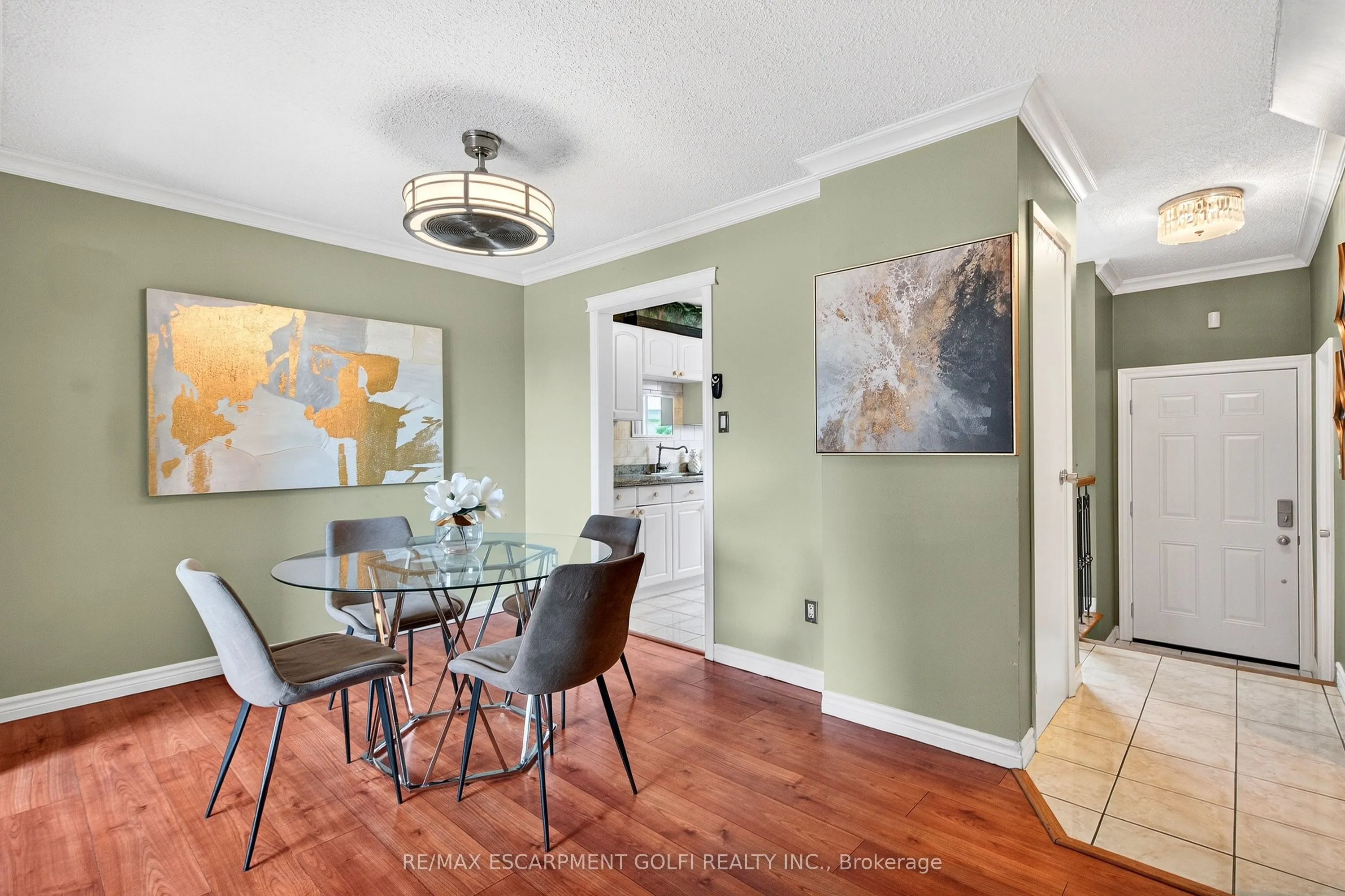 75 Berkindale Drive, #95