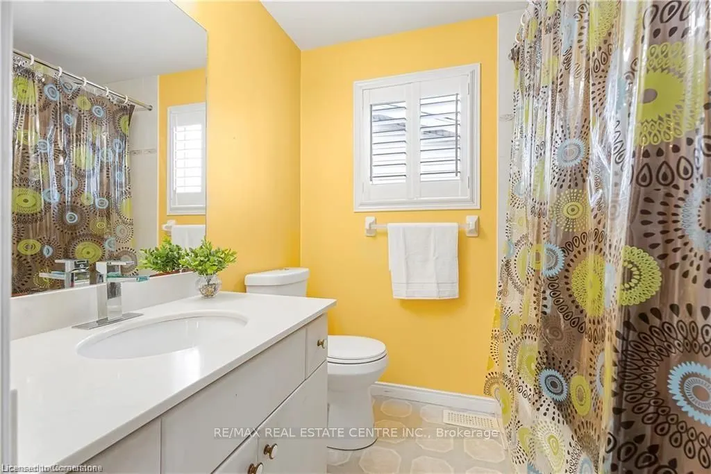 257 Grey Fox Drive, #Upper