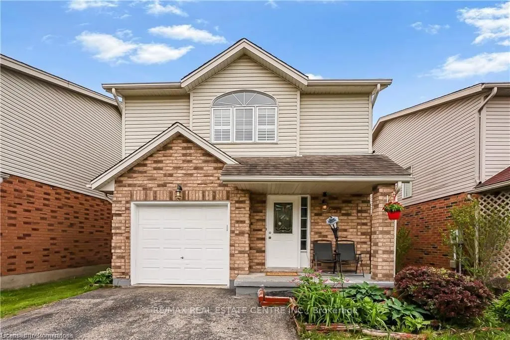 257 Grey Fox Drive, #Upper