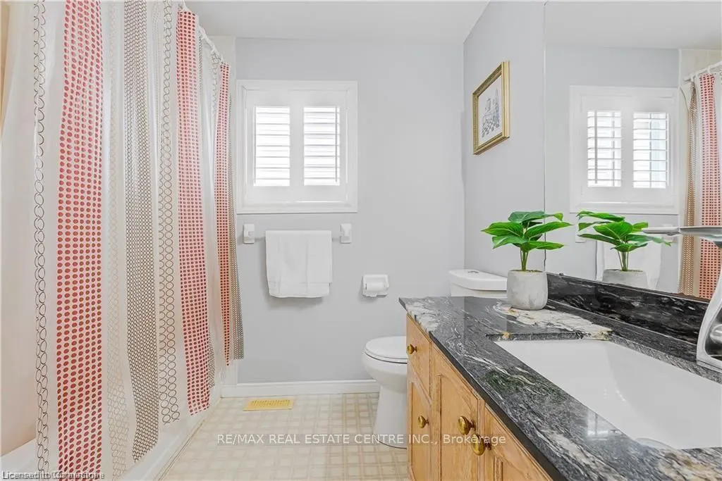 257 Grey Fox Drive, #Upper
