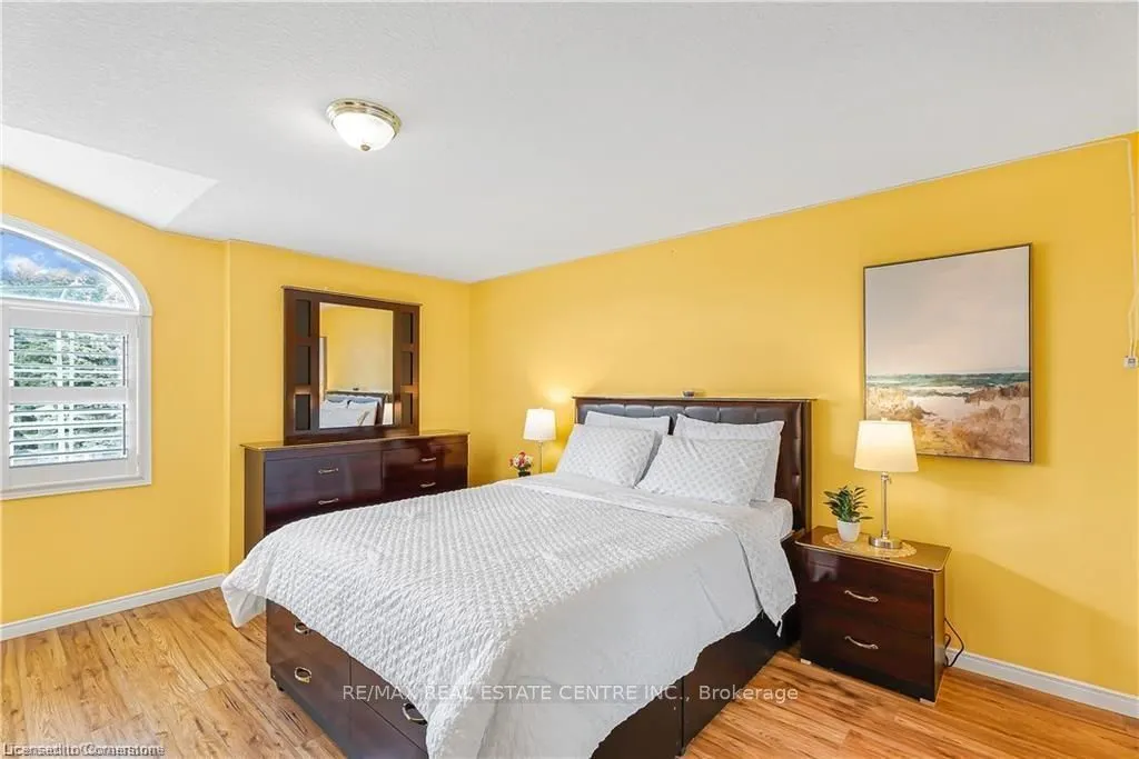 257 Grey Fox Drive, #Upper