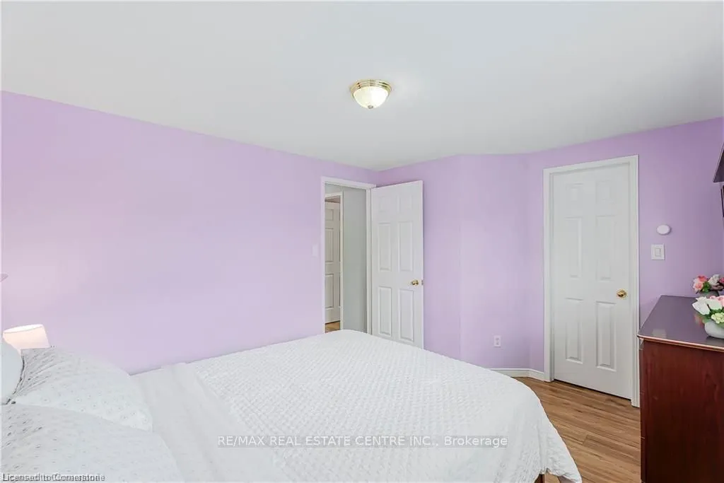 257 Grey Fox Drive, #Upper