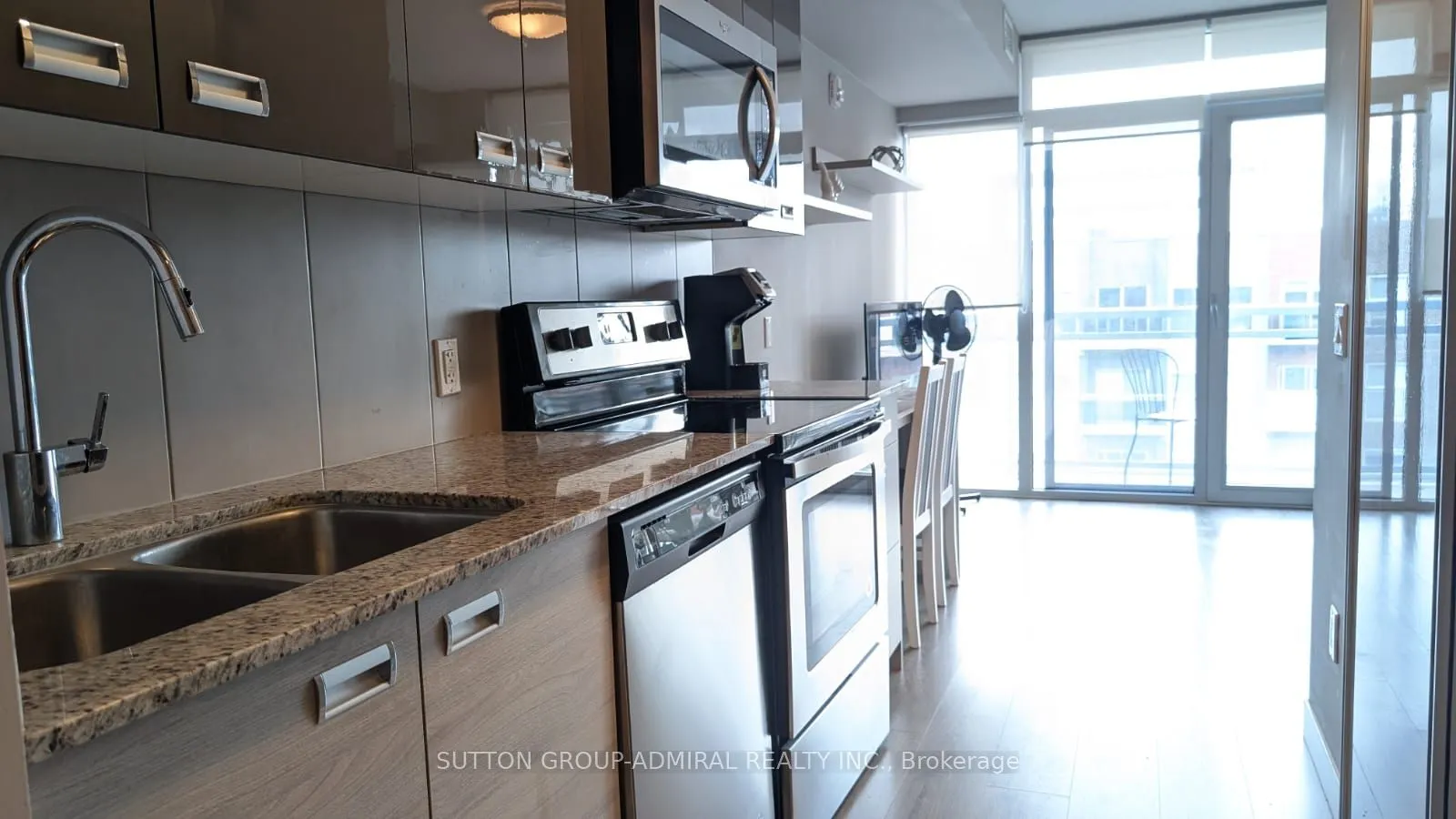 250 Albert Street, #603