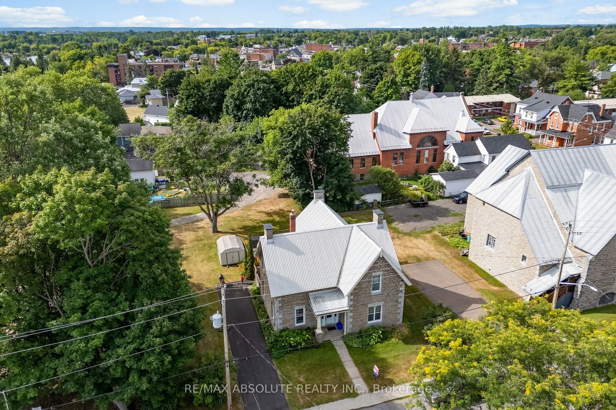 24 Ottawa Street