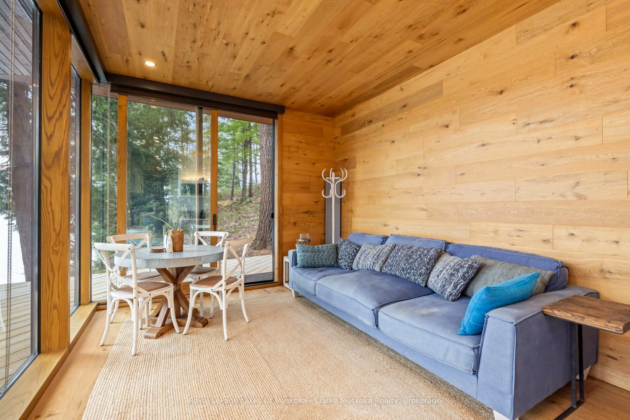 1114 Road 3200