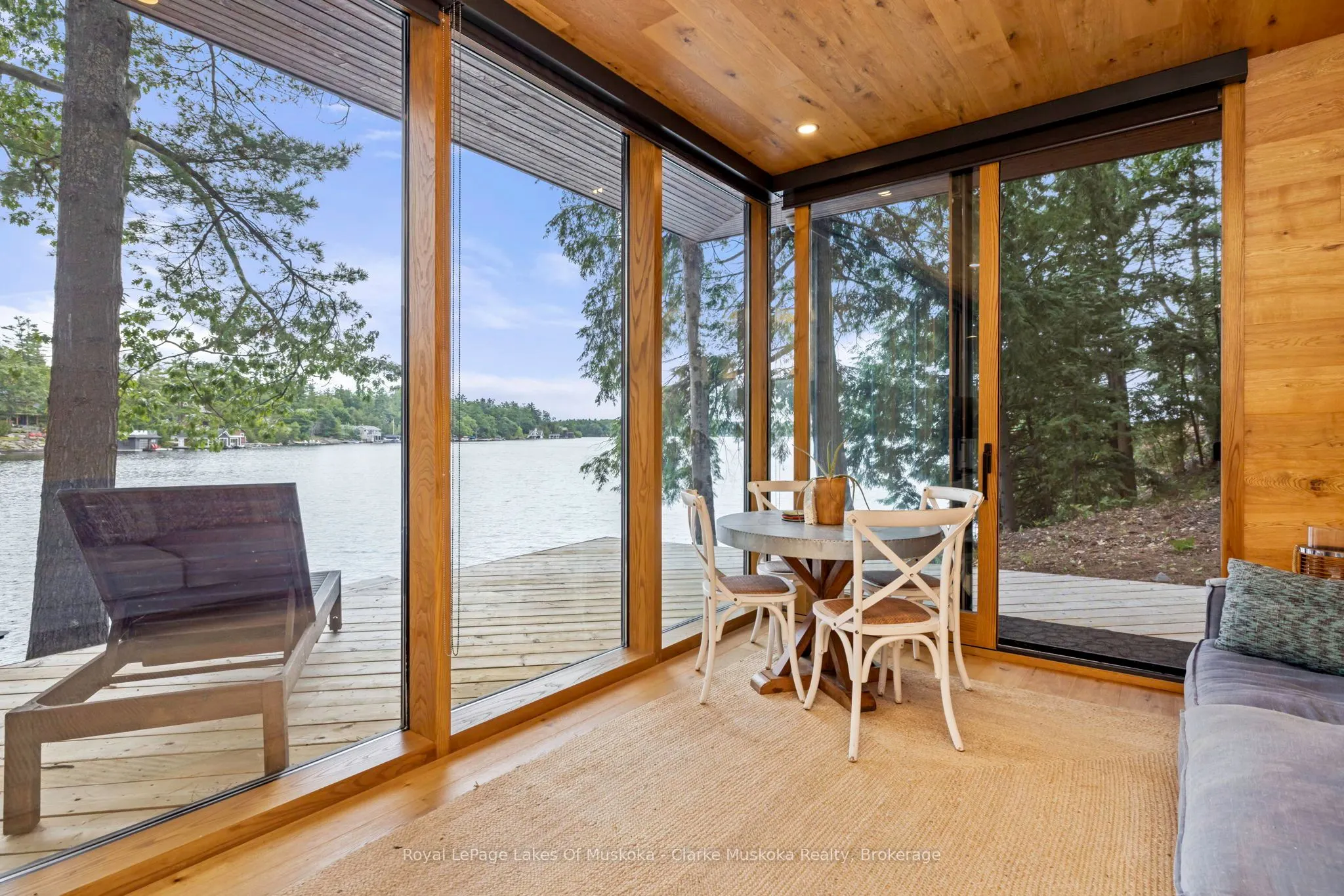 1114 Road 3200