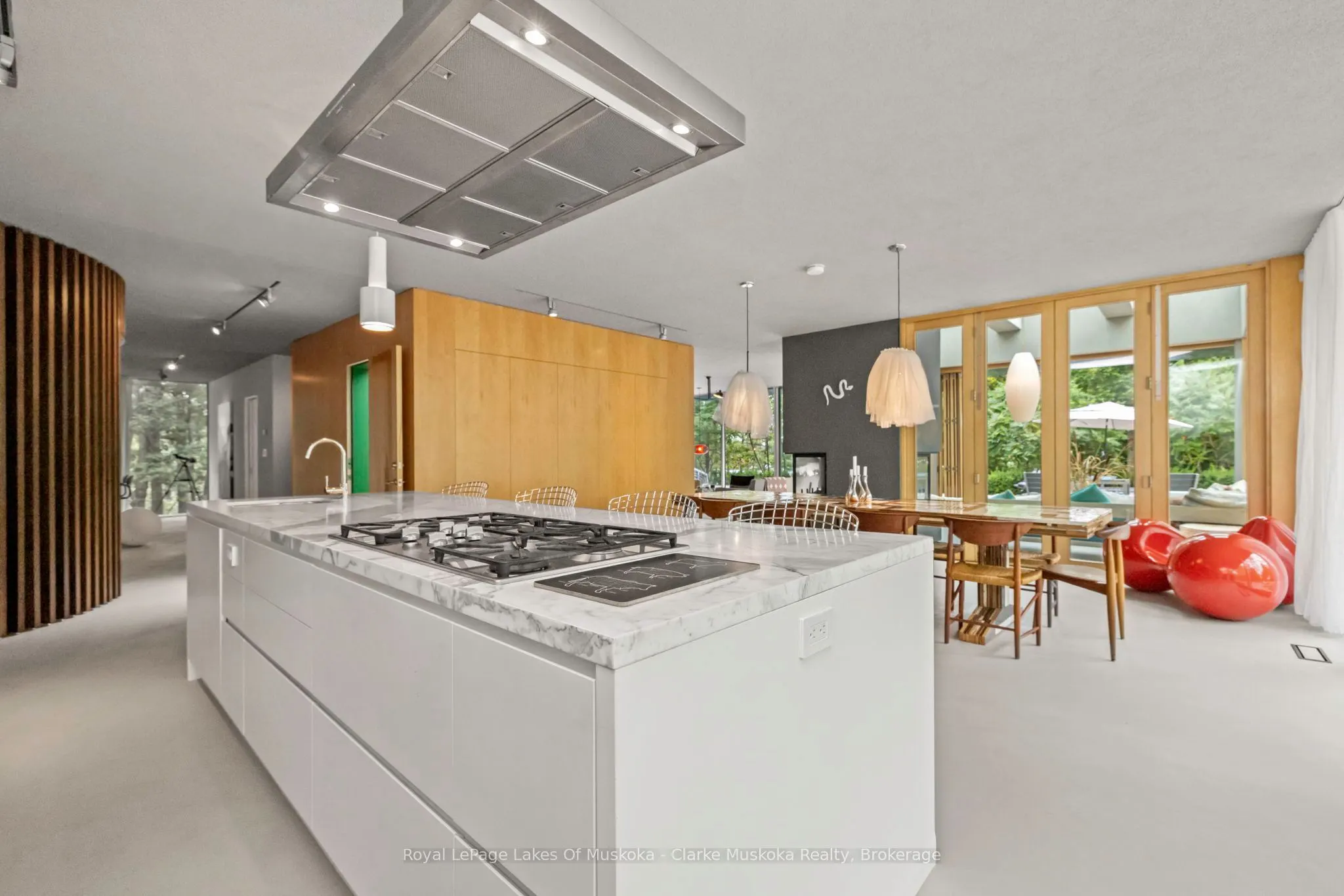 1114 Road 3200