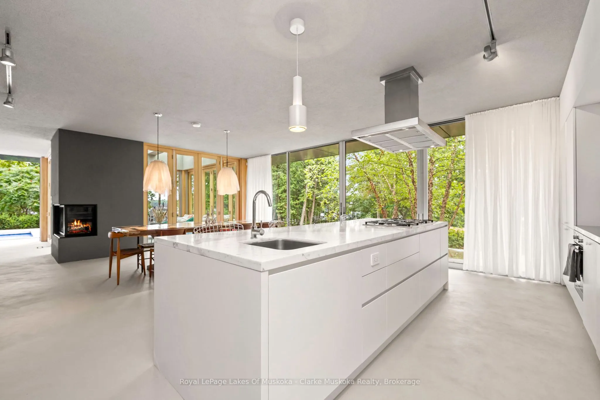 1114 Road 3200