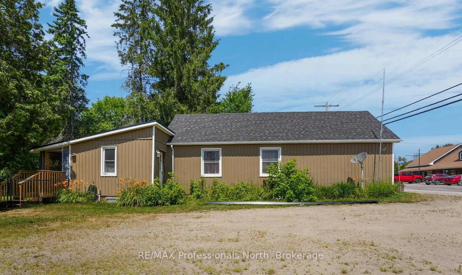 2279 Loop Road