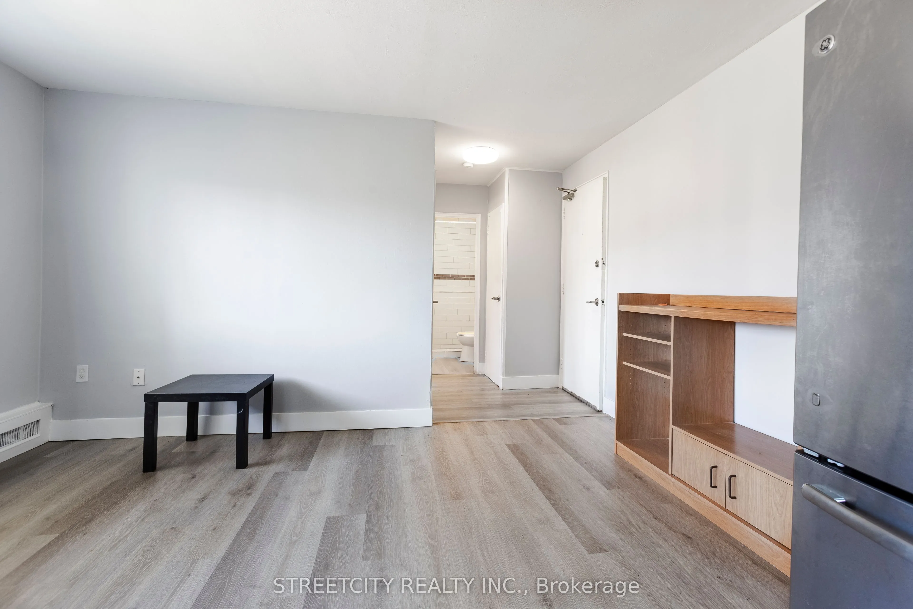 1172 HAMILTON Road E, #210