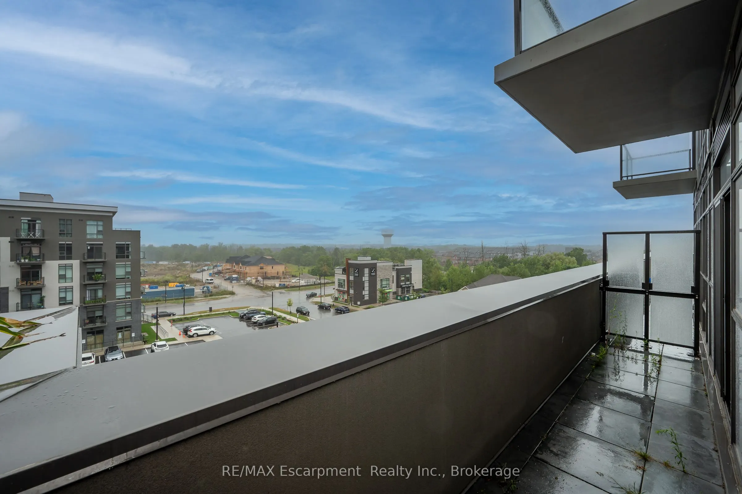 470 Dundas Street E, #514