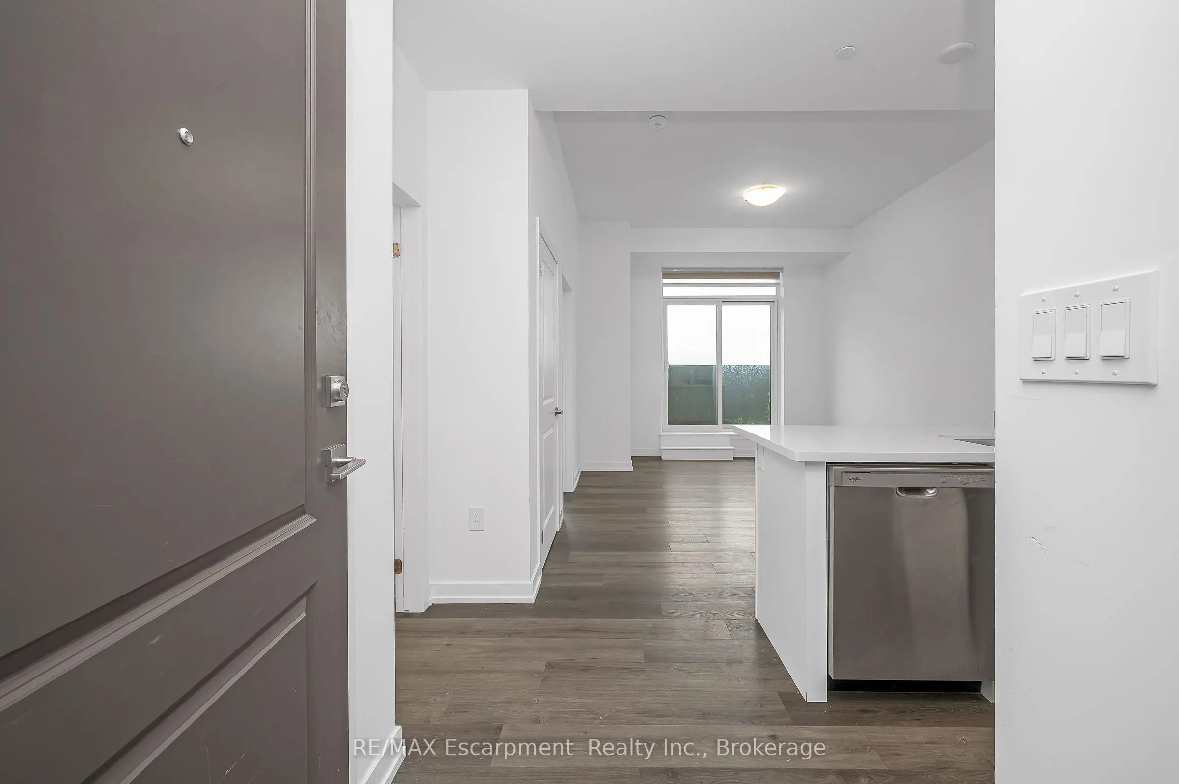 470 Dundas Street E, #514