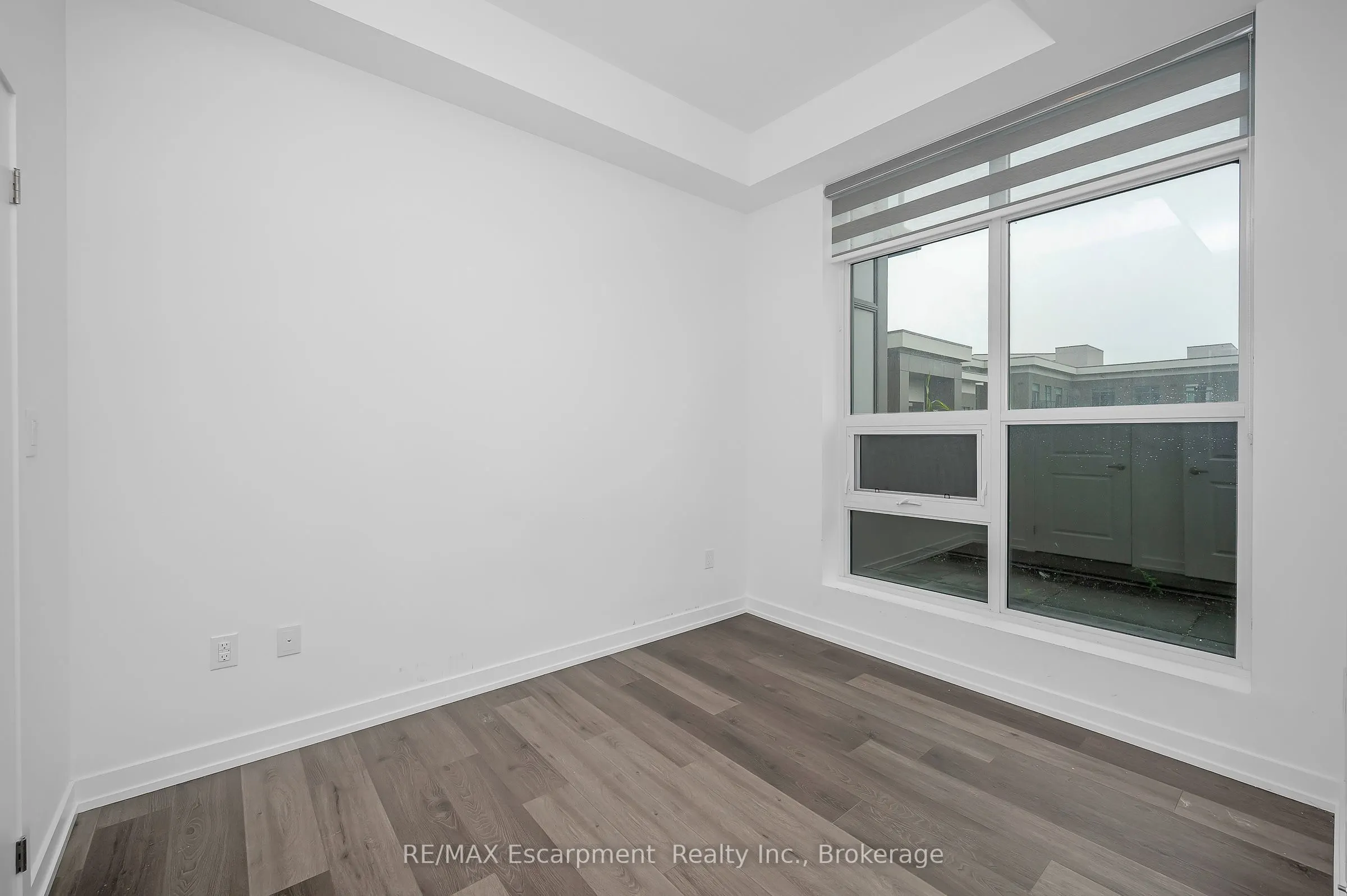 470 Dundas Street E, #514