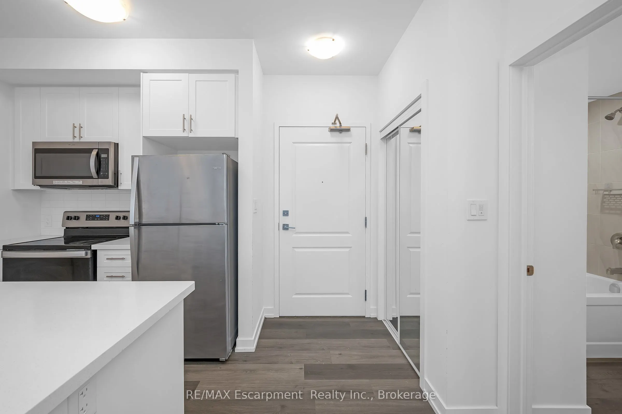 470 Dundas Street E, #514