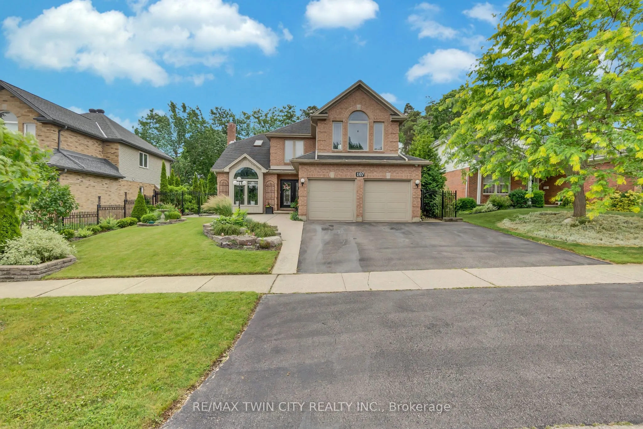 107 Chandos Drive