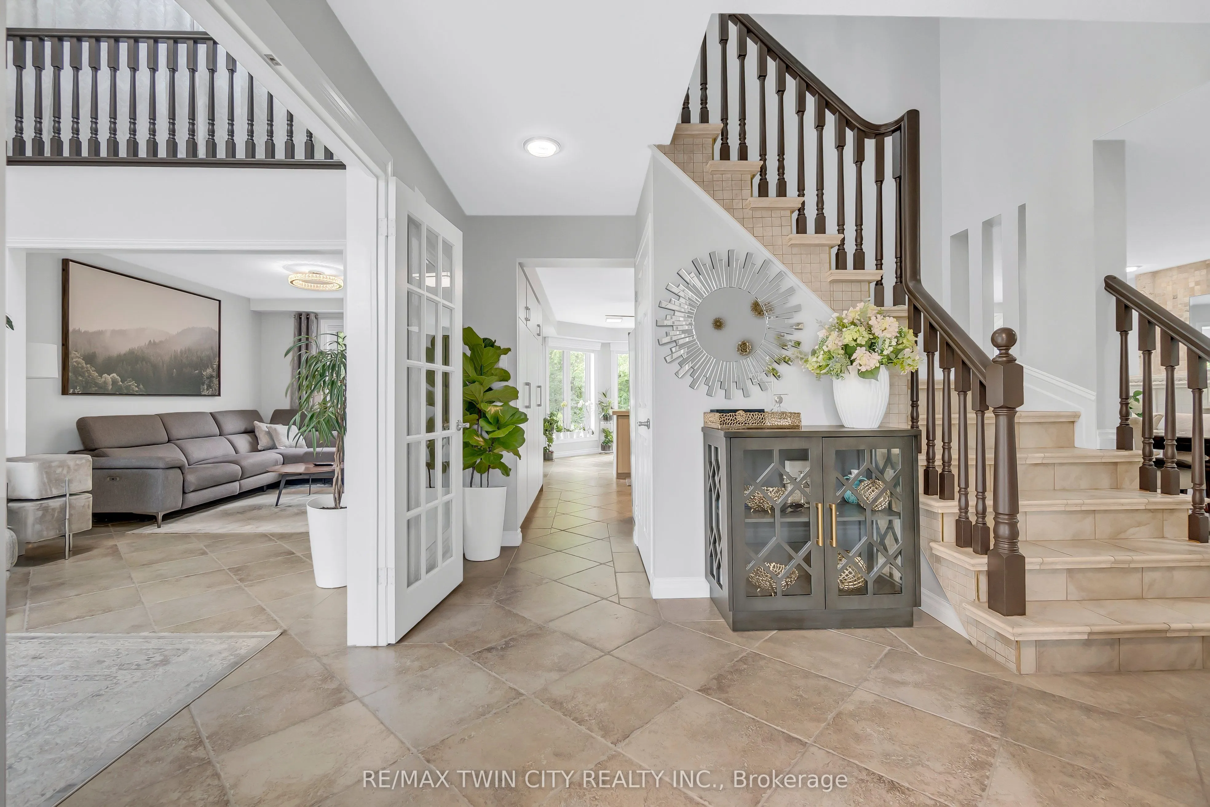 107 Chandos Drive