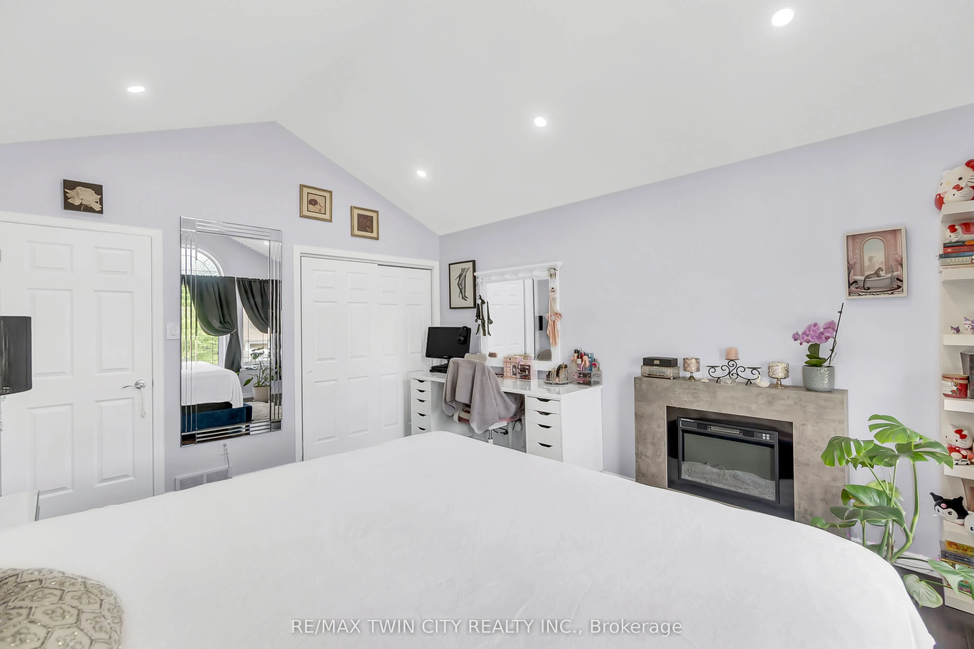 107 Chandos Drive