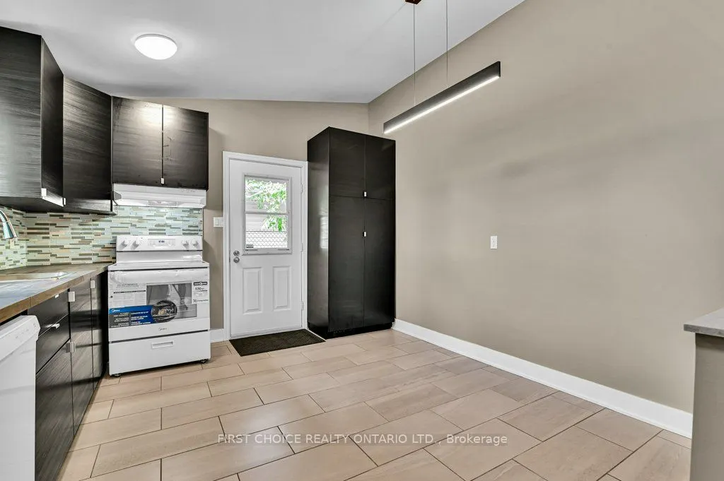 3085 Analdea Drive