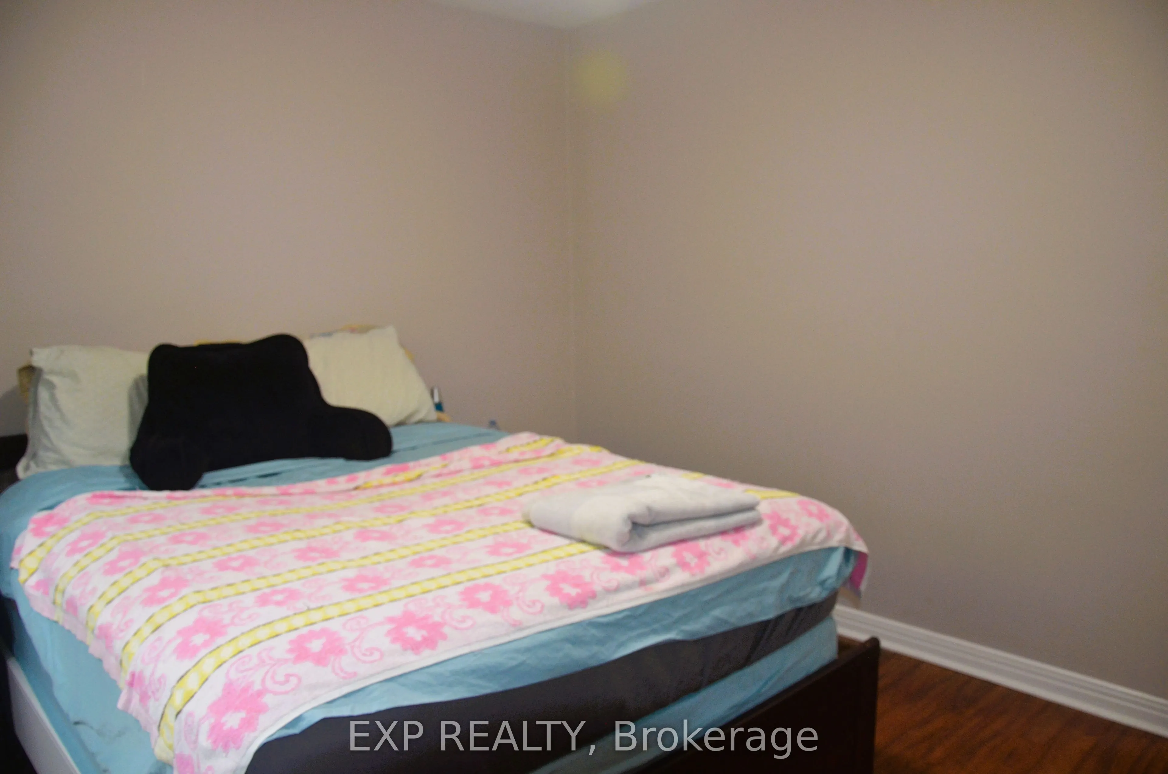 42 LAVERGNE ST Street E, #2