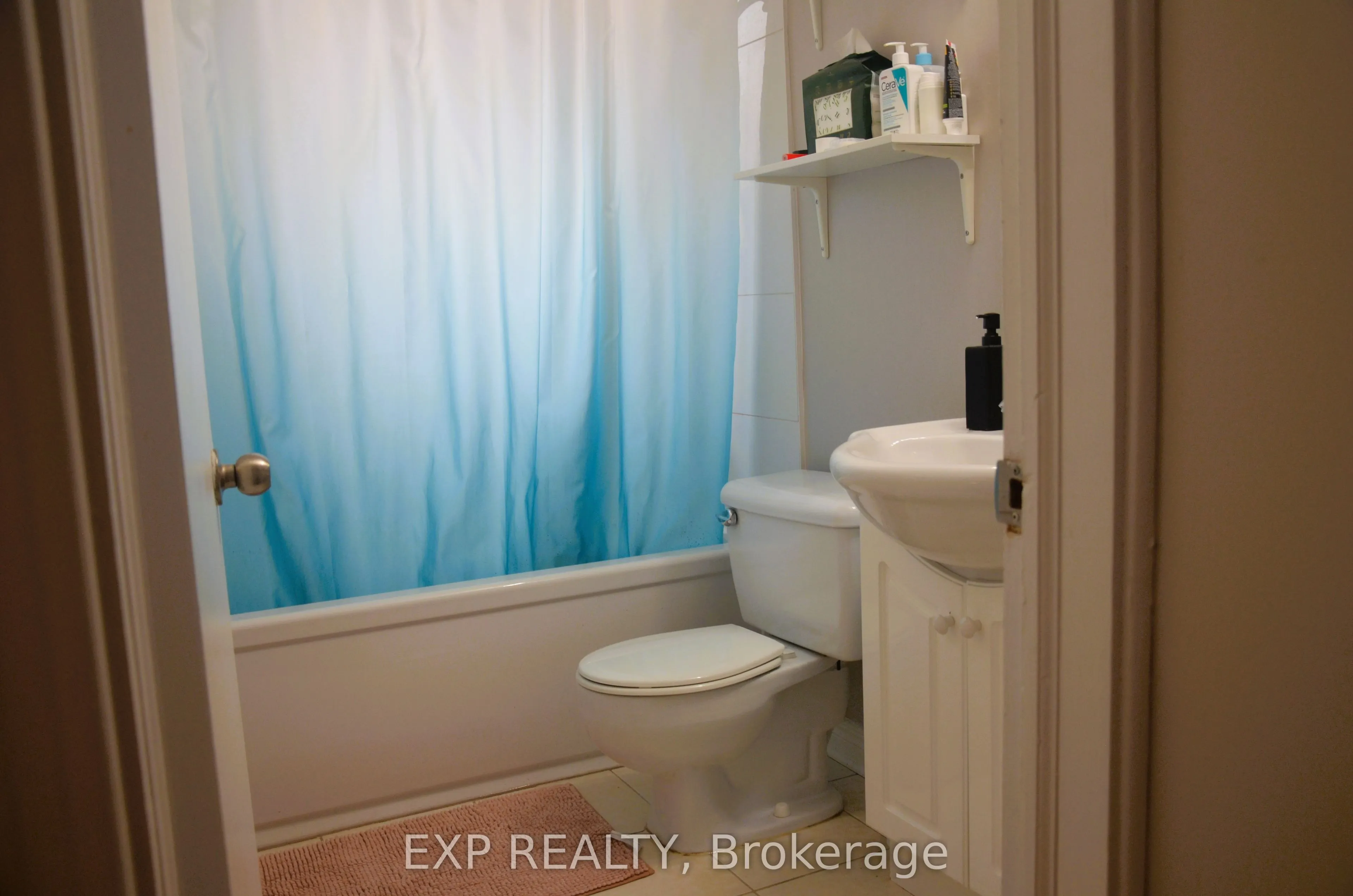 42 LAVERGNE ST Street E, #2