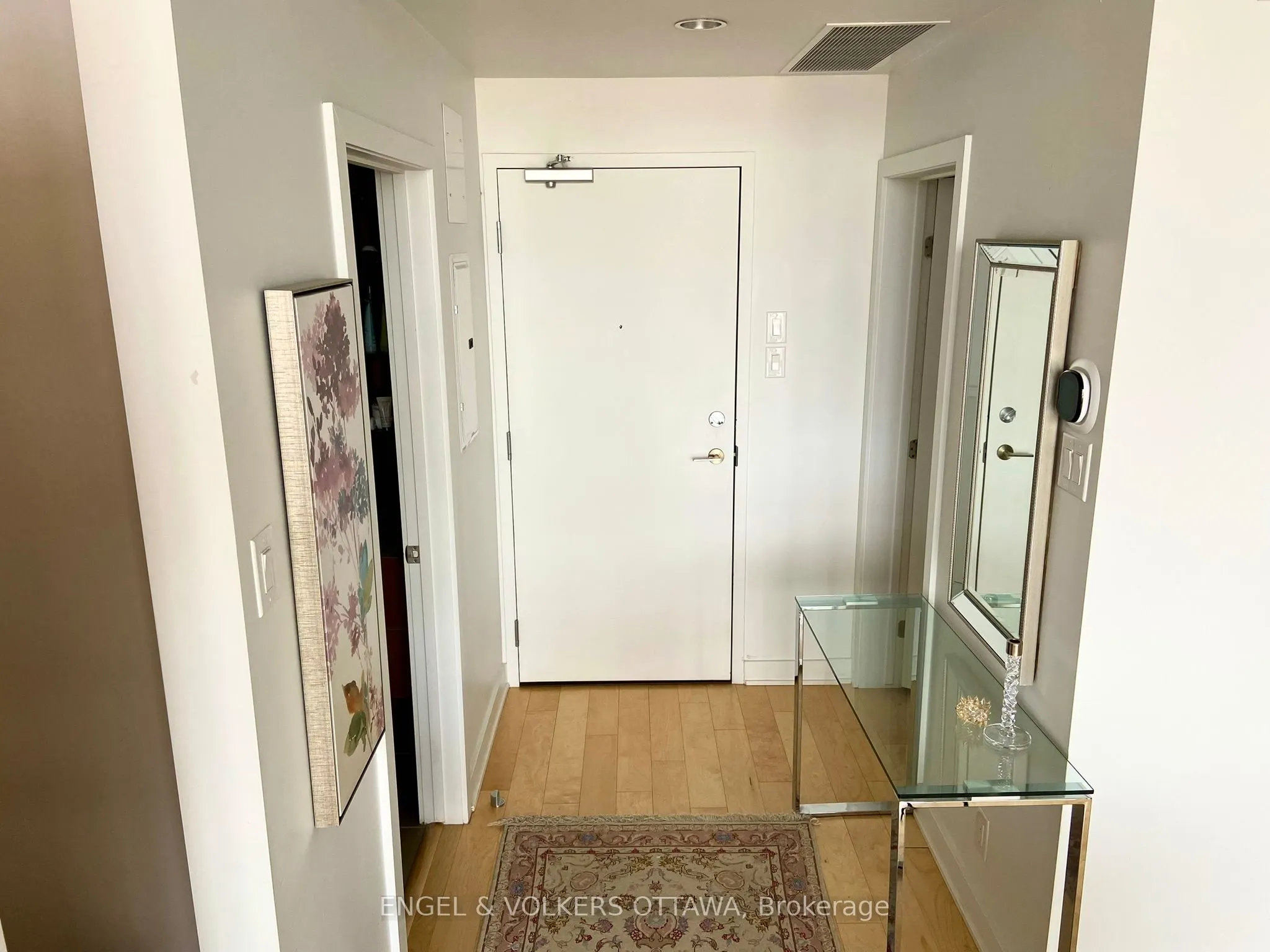 340 McLeod Street, #940