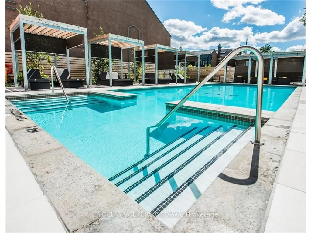 340 McLeod Street, #940