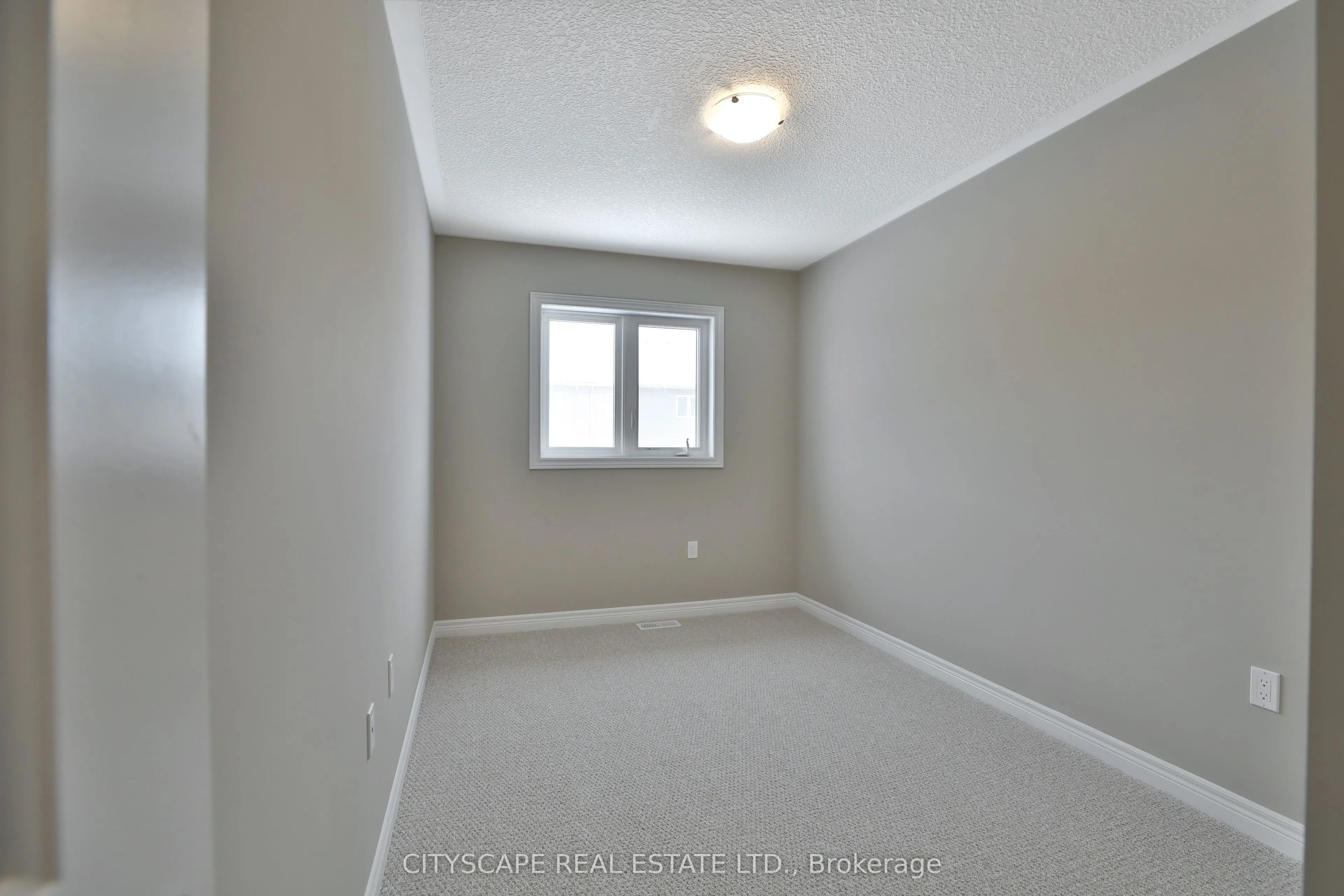 87 Bethune Avenue