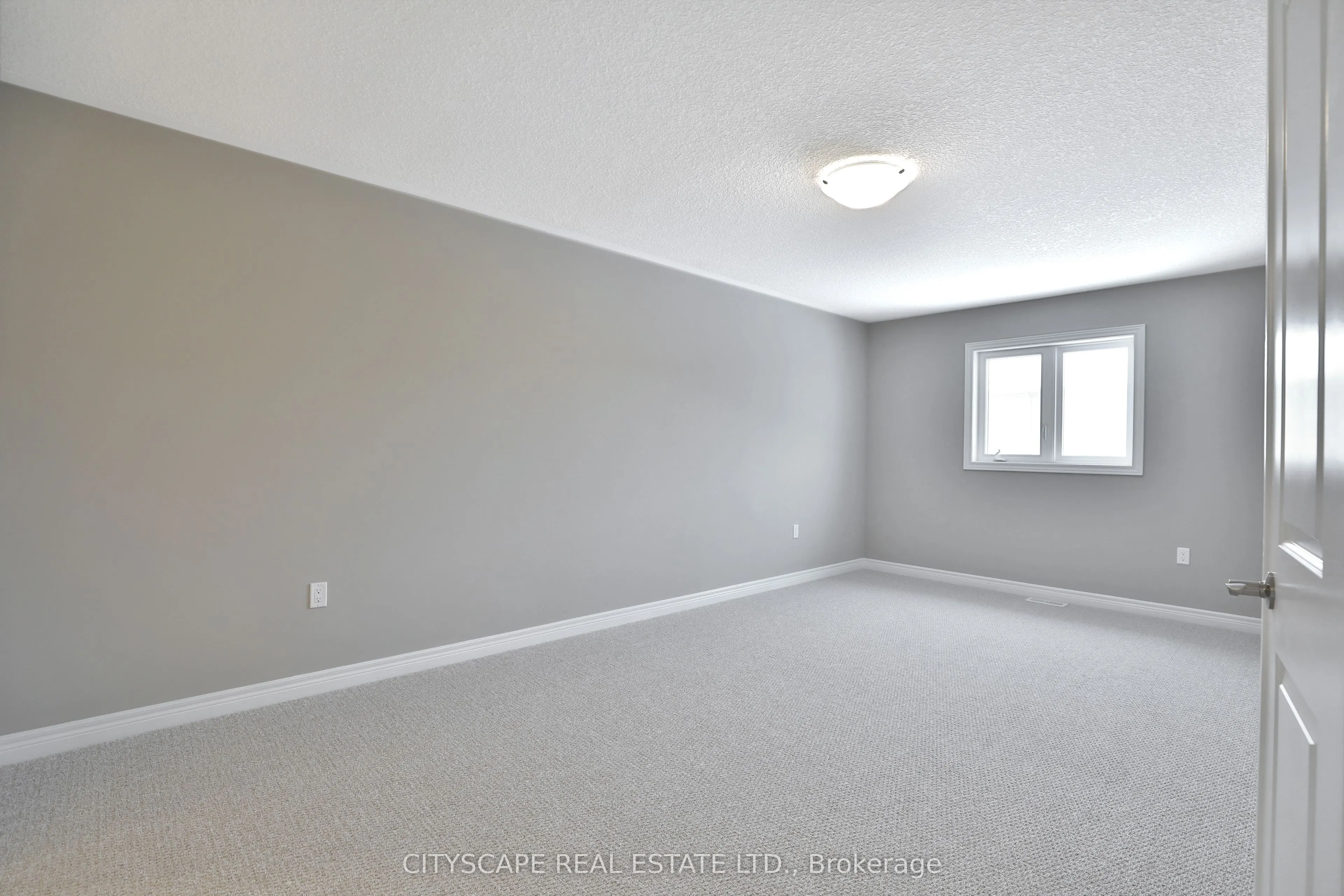 87 Bethune Avenue