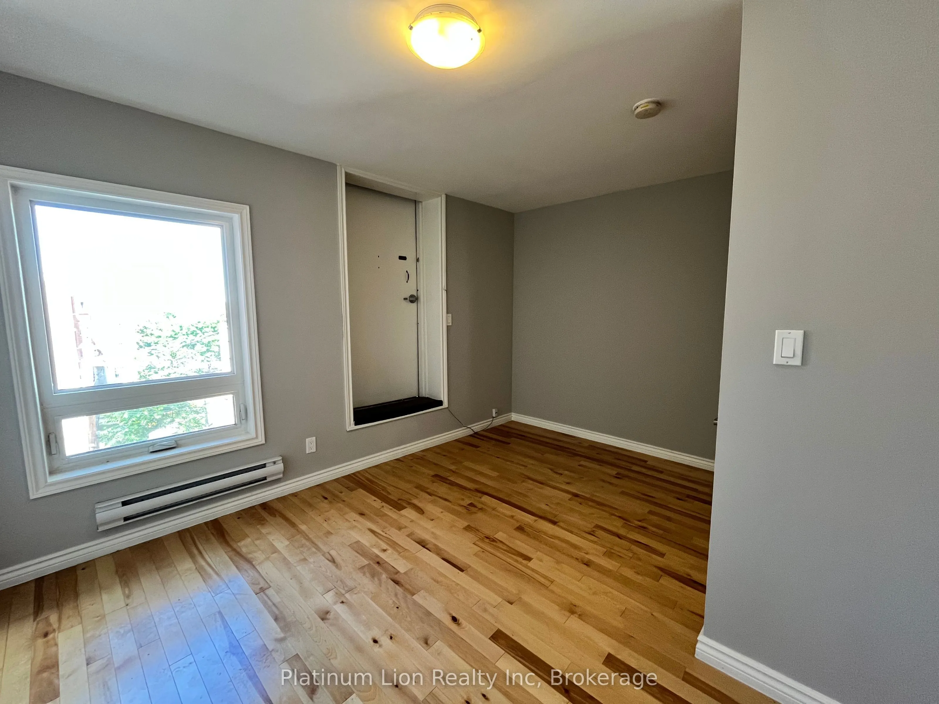 215 King Street E, #3