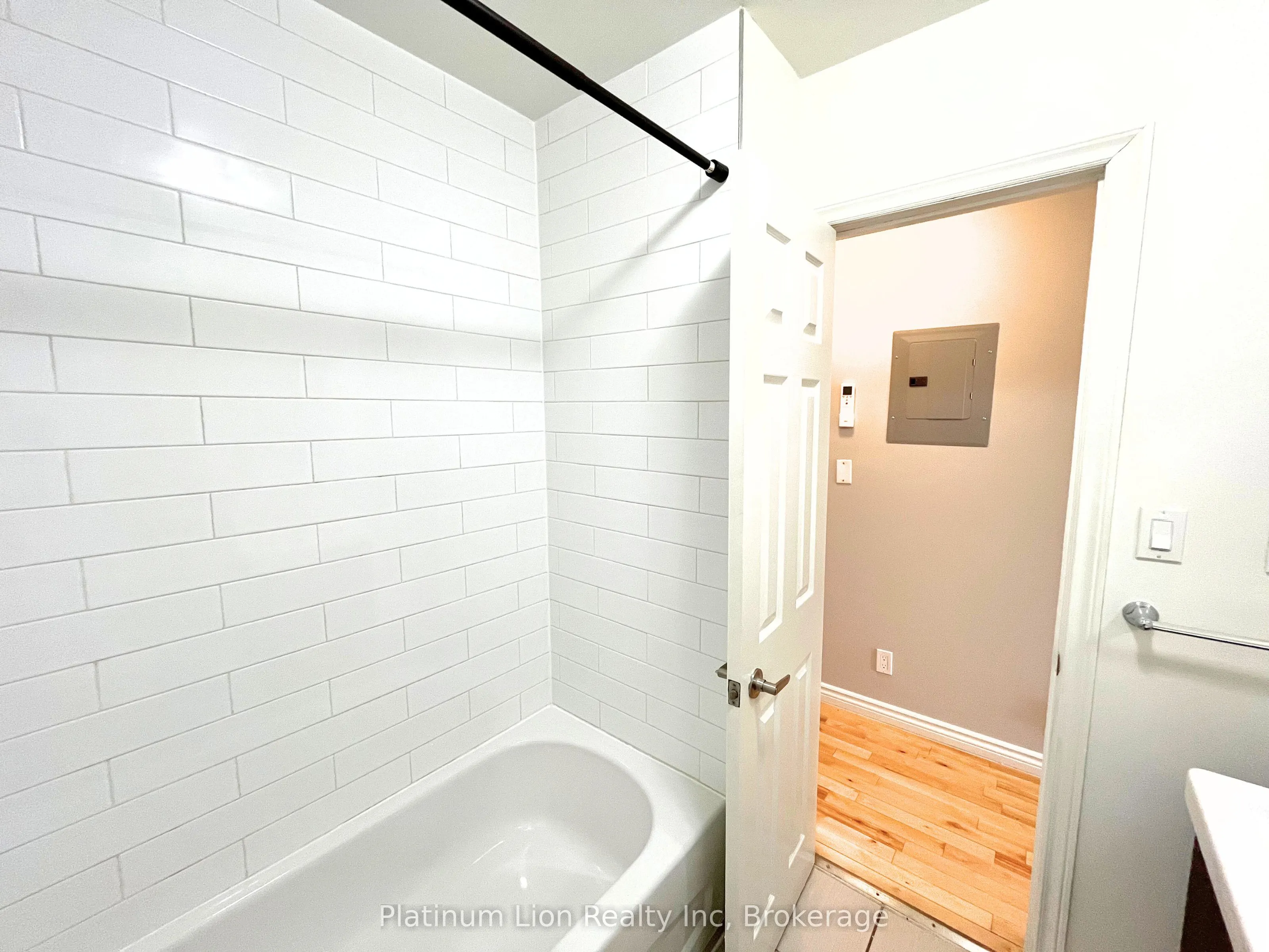 215 King Street E, #3